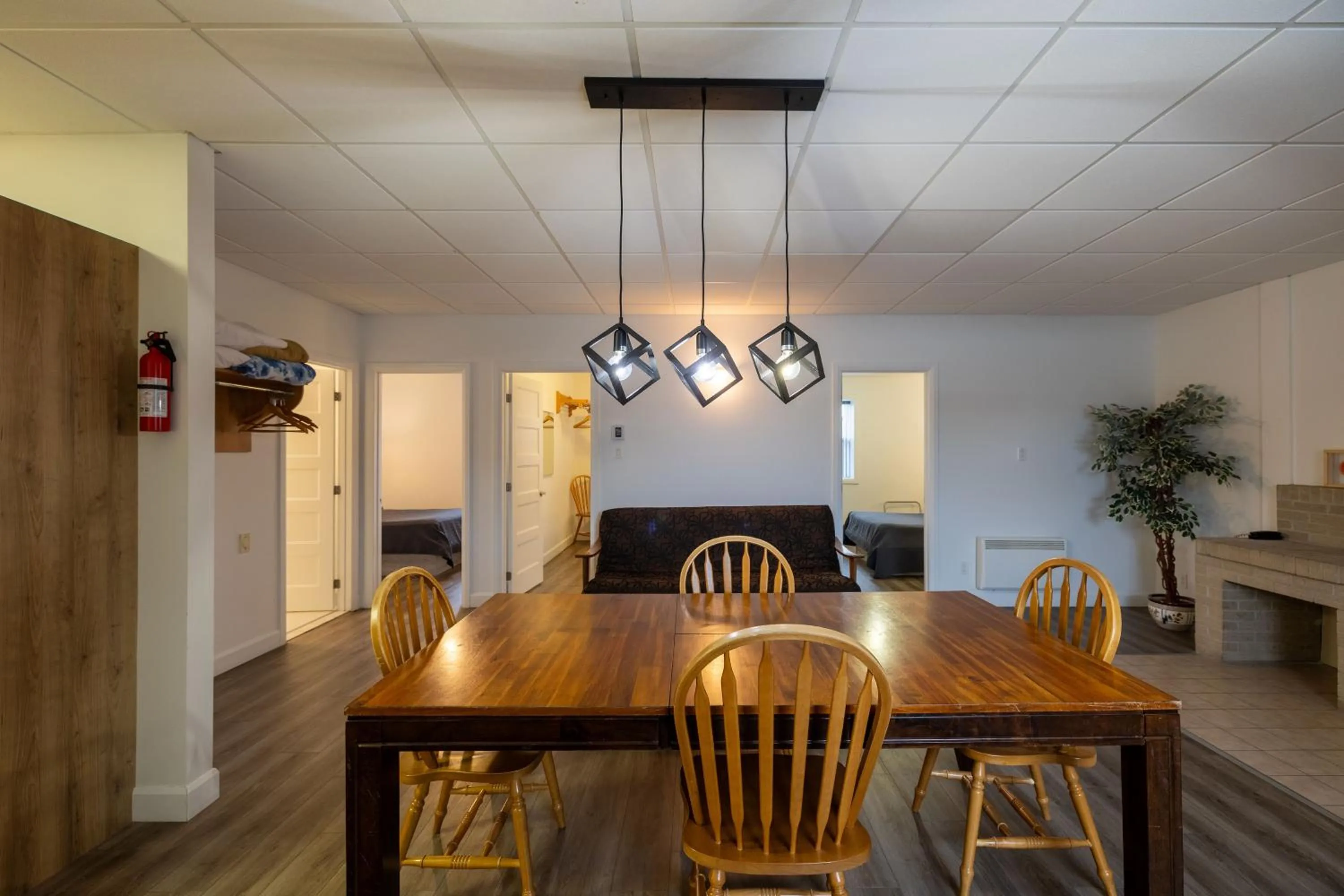 Dining area in Motel Et Condo Chez Charley