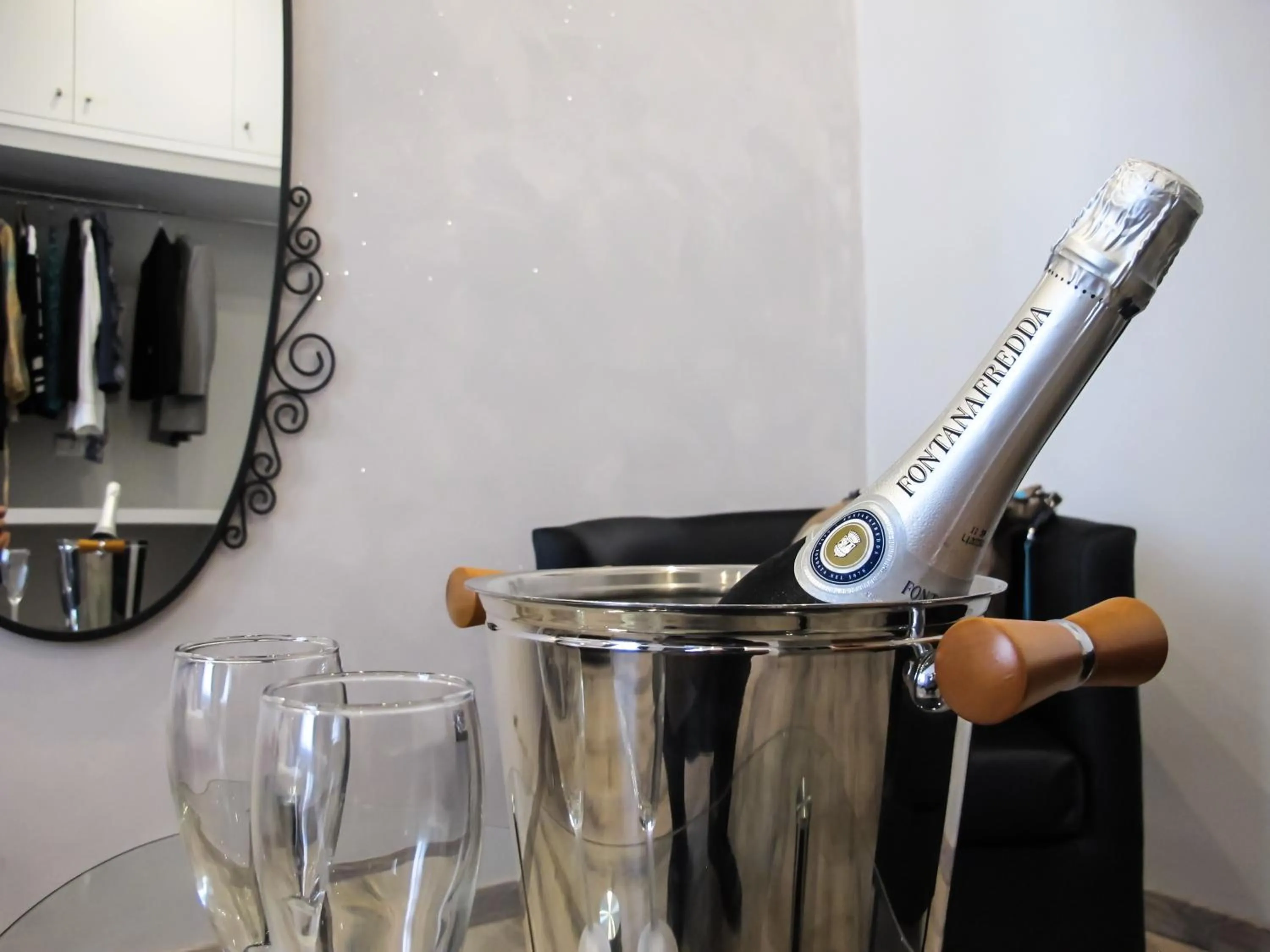 Decorative detail in Roma Veneto Relais