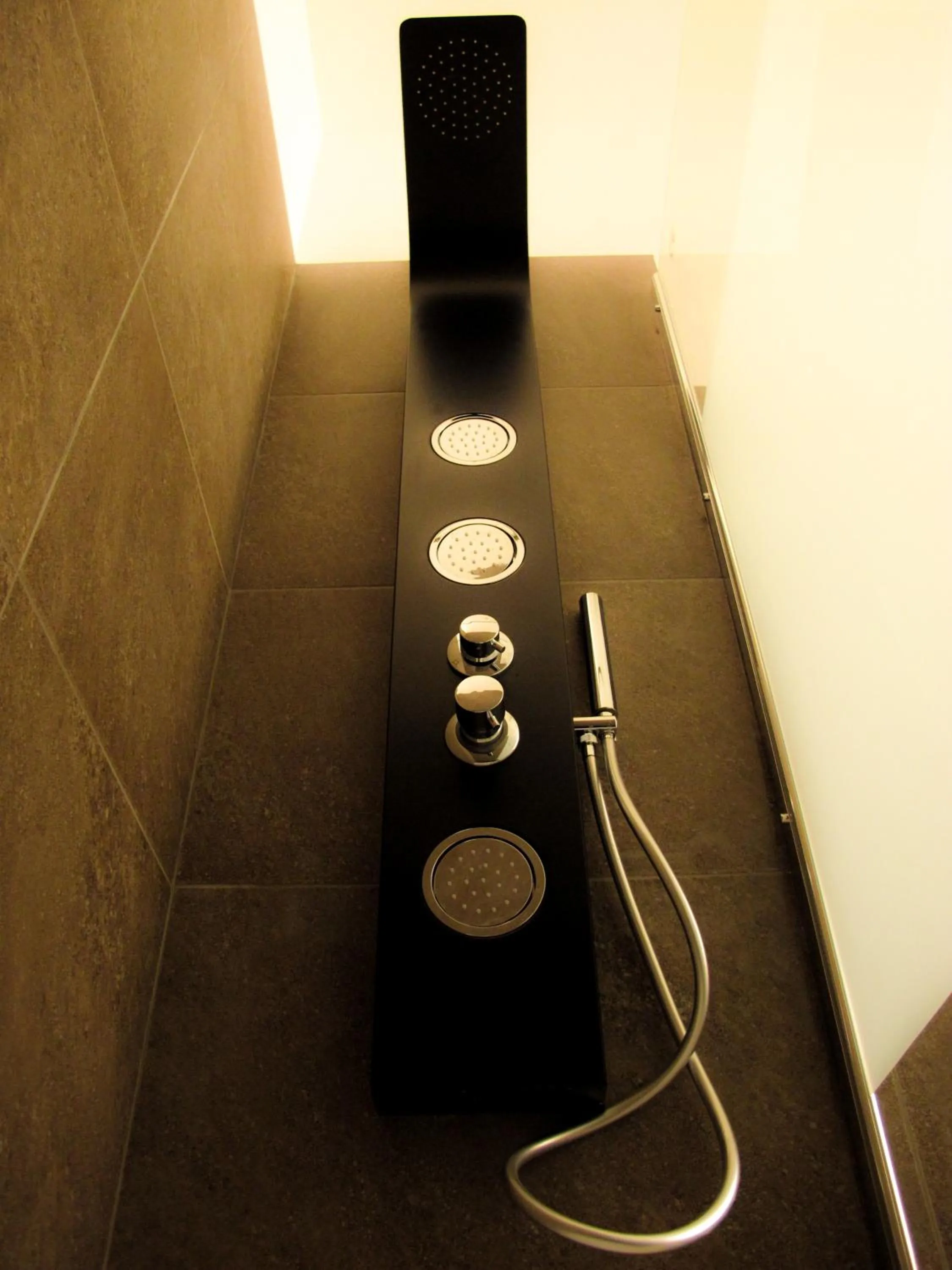 Shower in Roma Veneto Relais