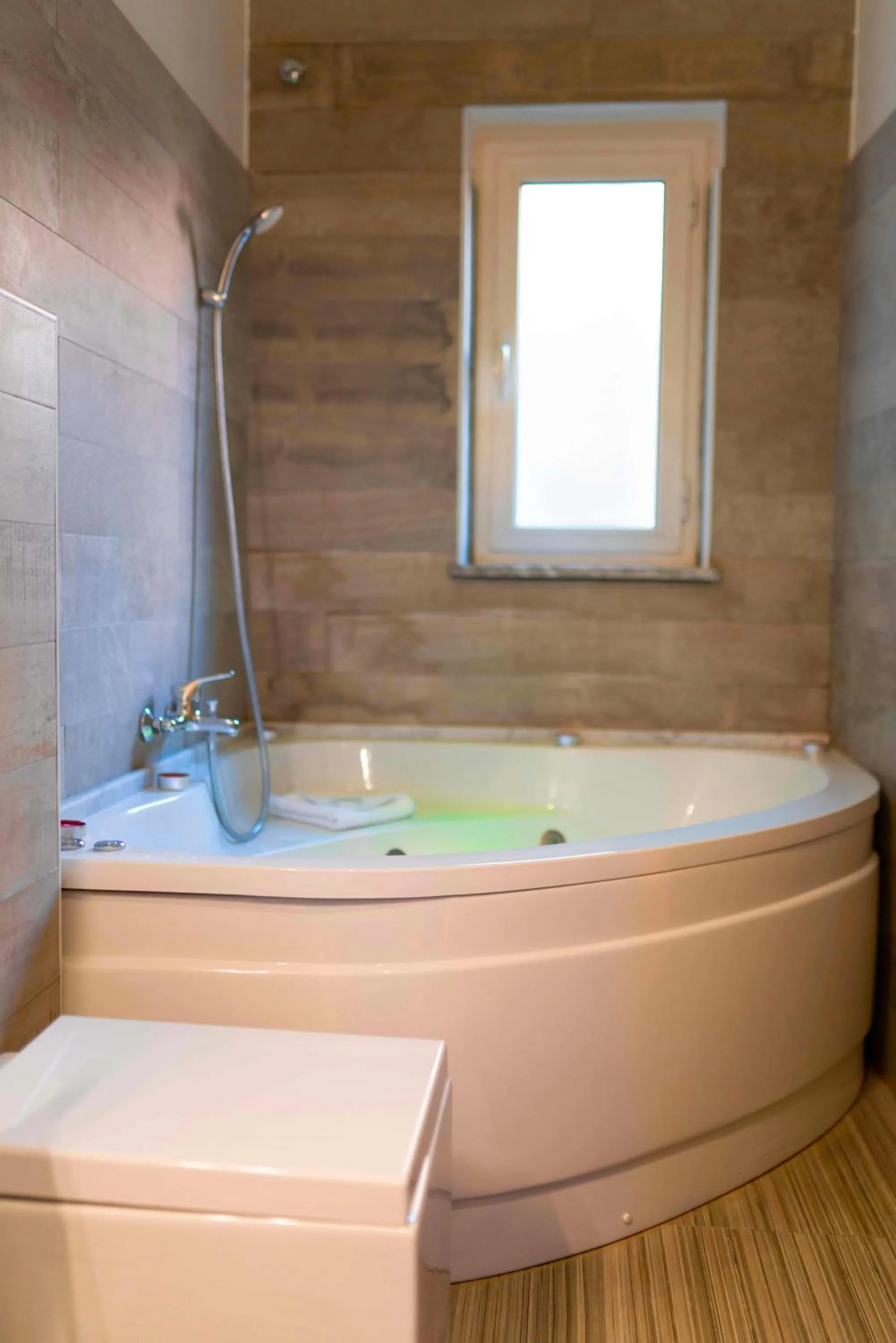 Hot Tub in Roma Veneto Relais