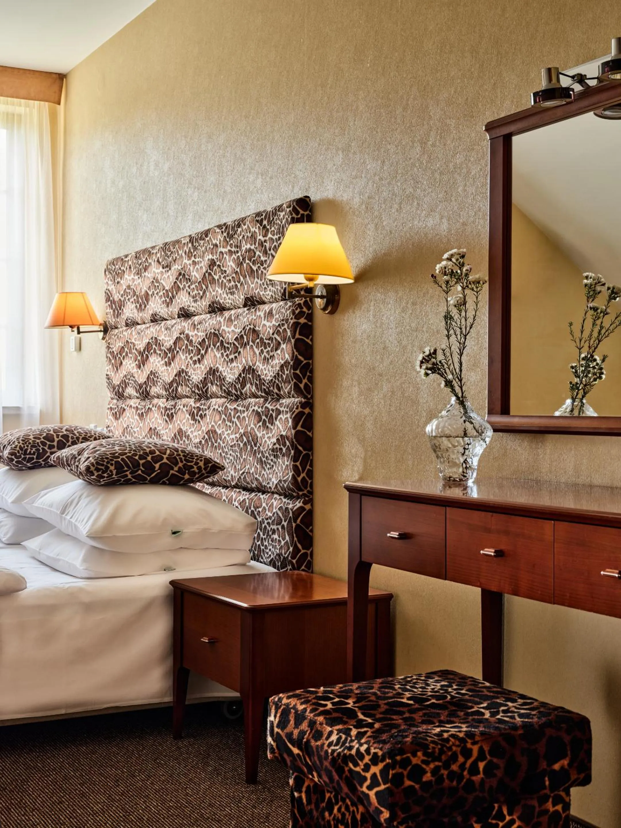 Bed in Hotel Great Polonia Kraków Airport