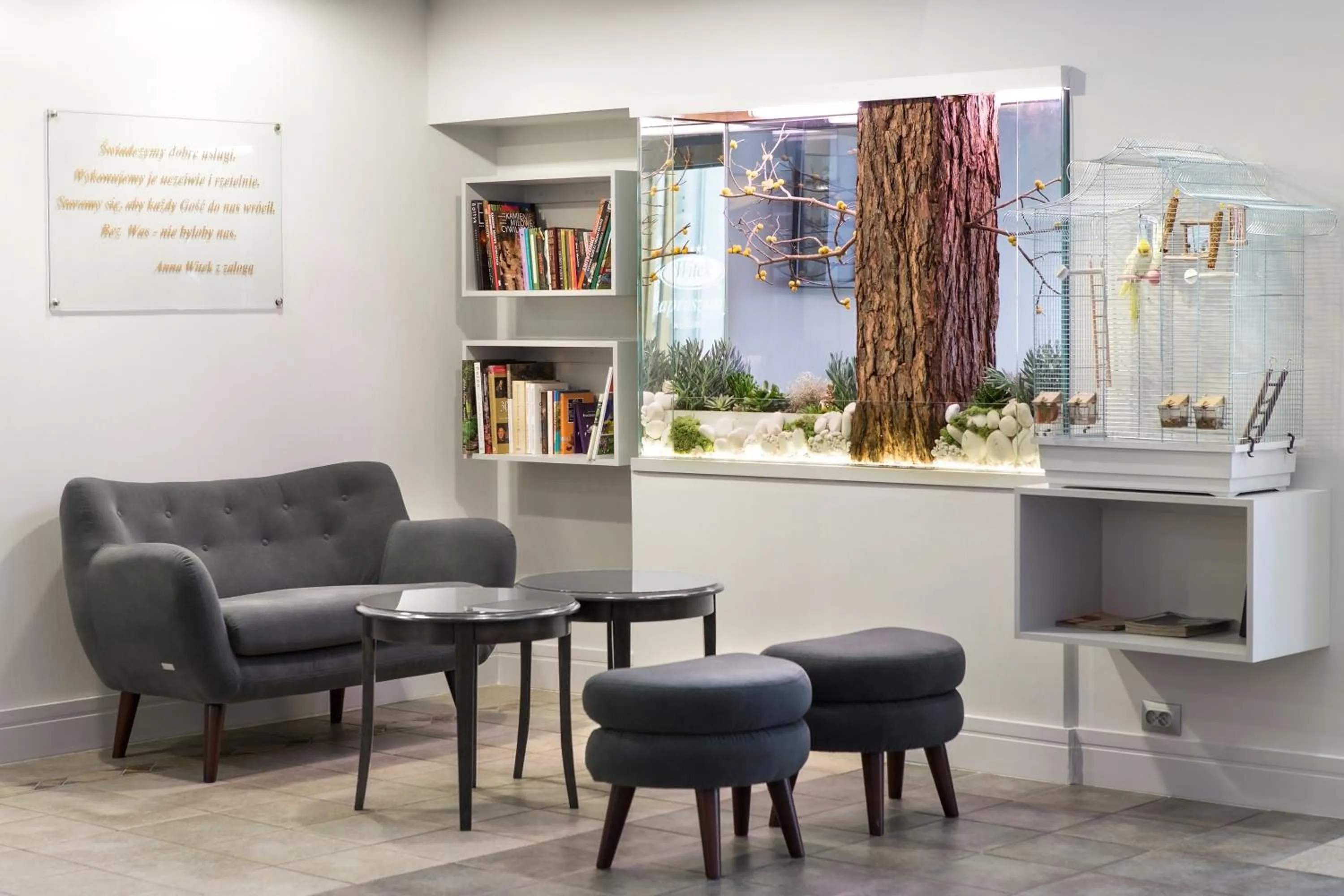 Library in Hotel Great Polonia Kraków Airport