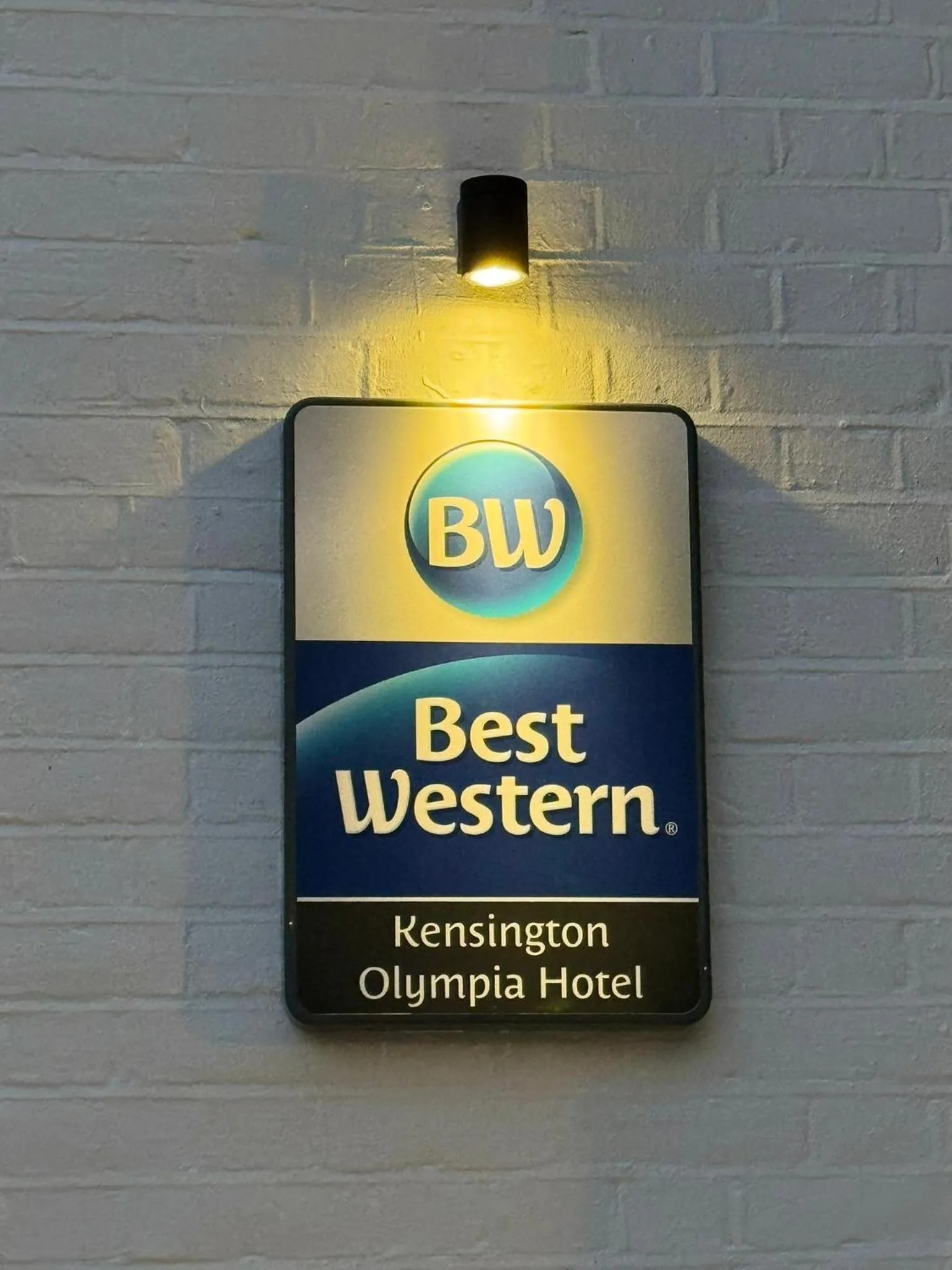 Property building in Best Western Kensington Olympia Hotel