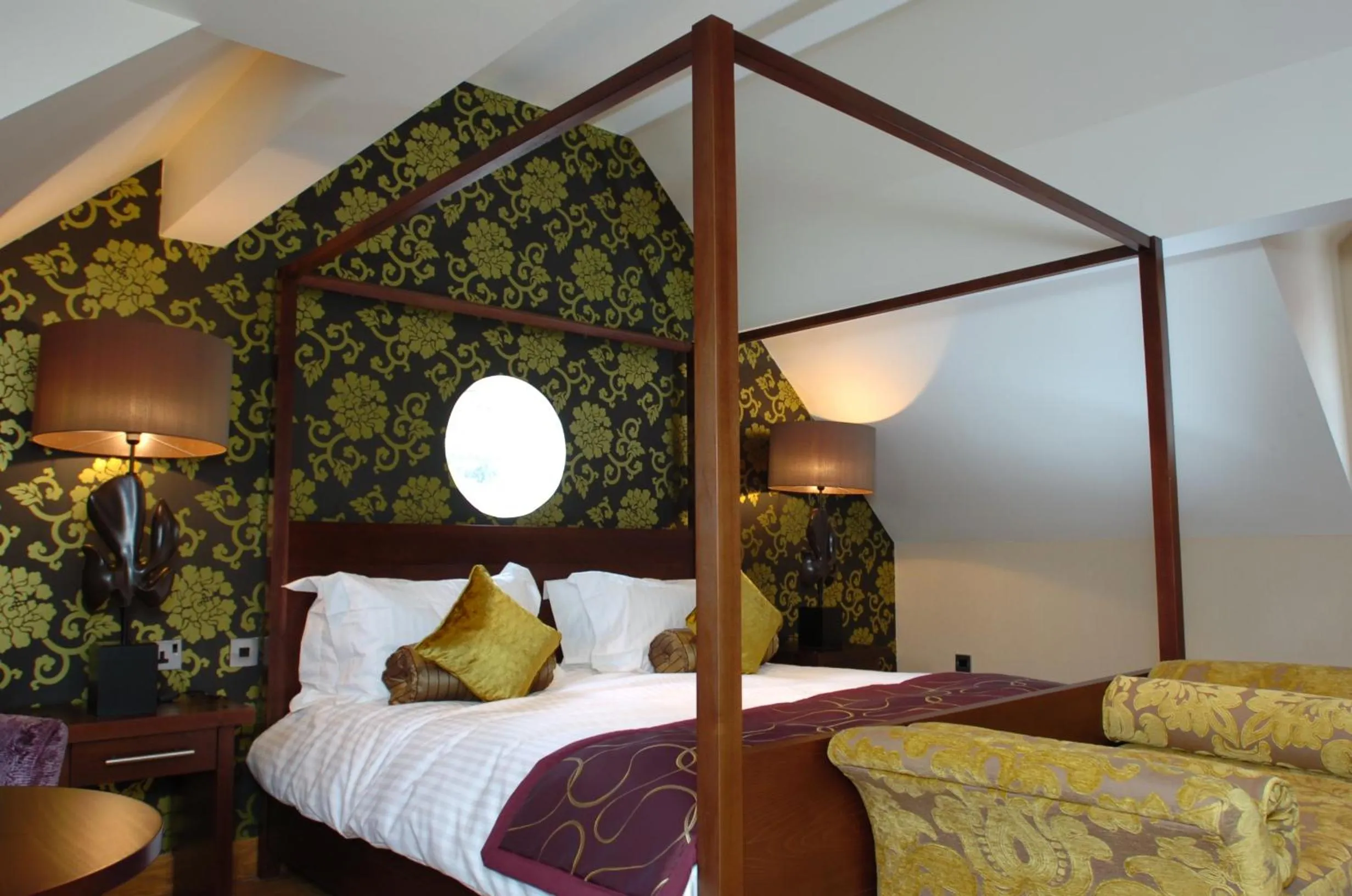 Bed in The Bear's Paw