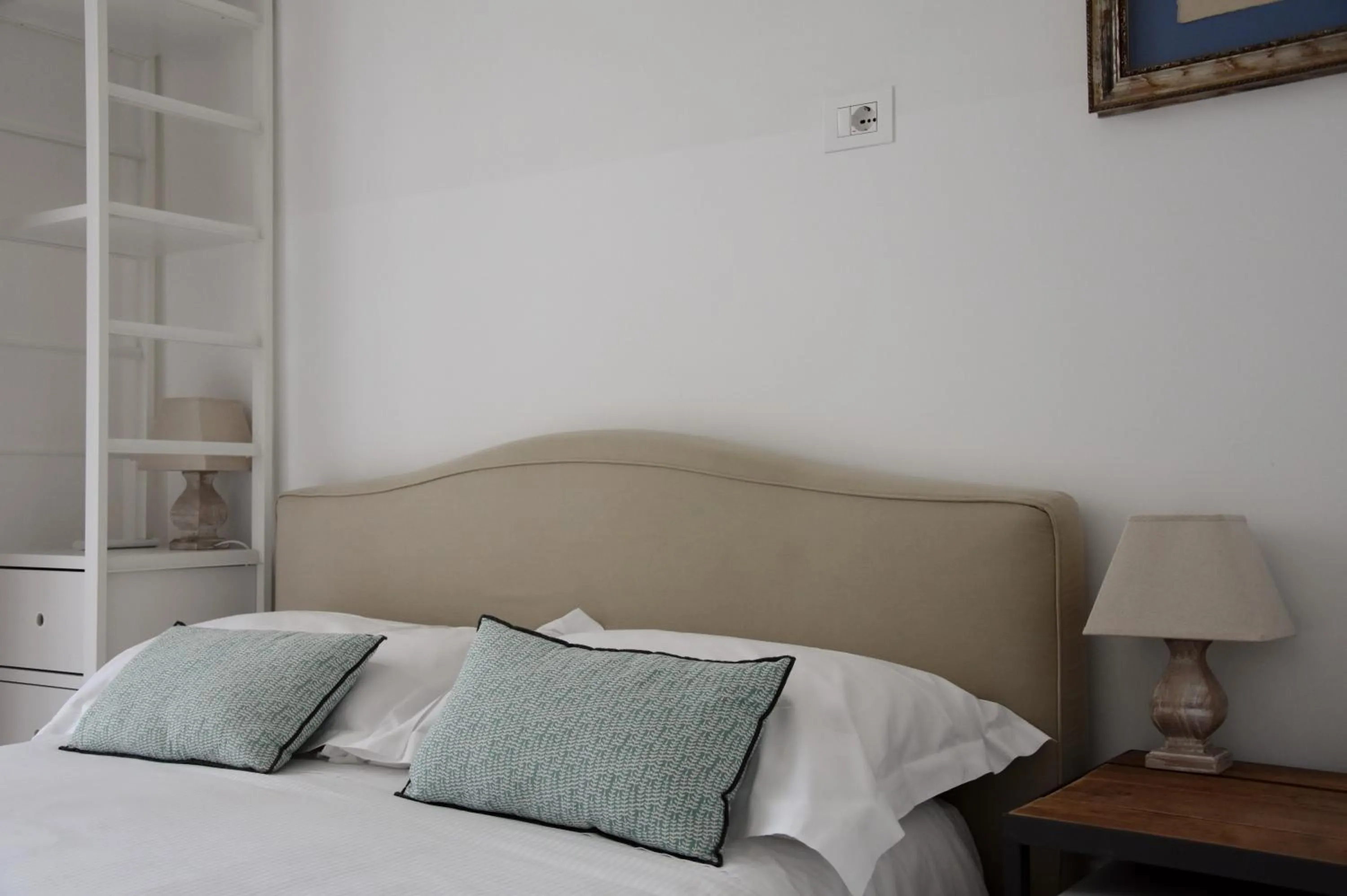 Photo of the whole room, Bed in La Casa nel Borgo Antico