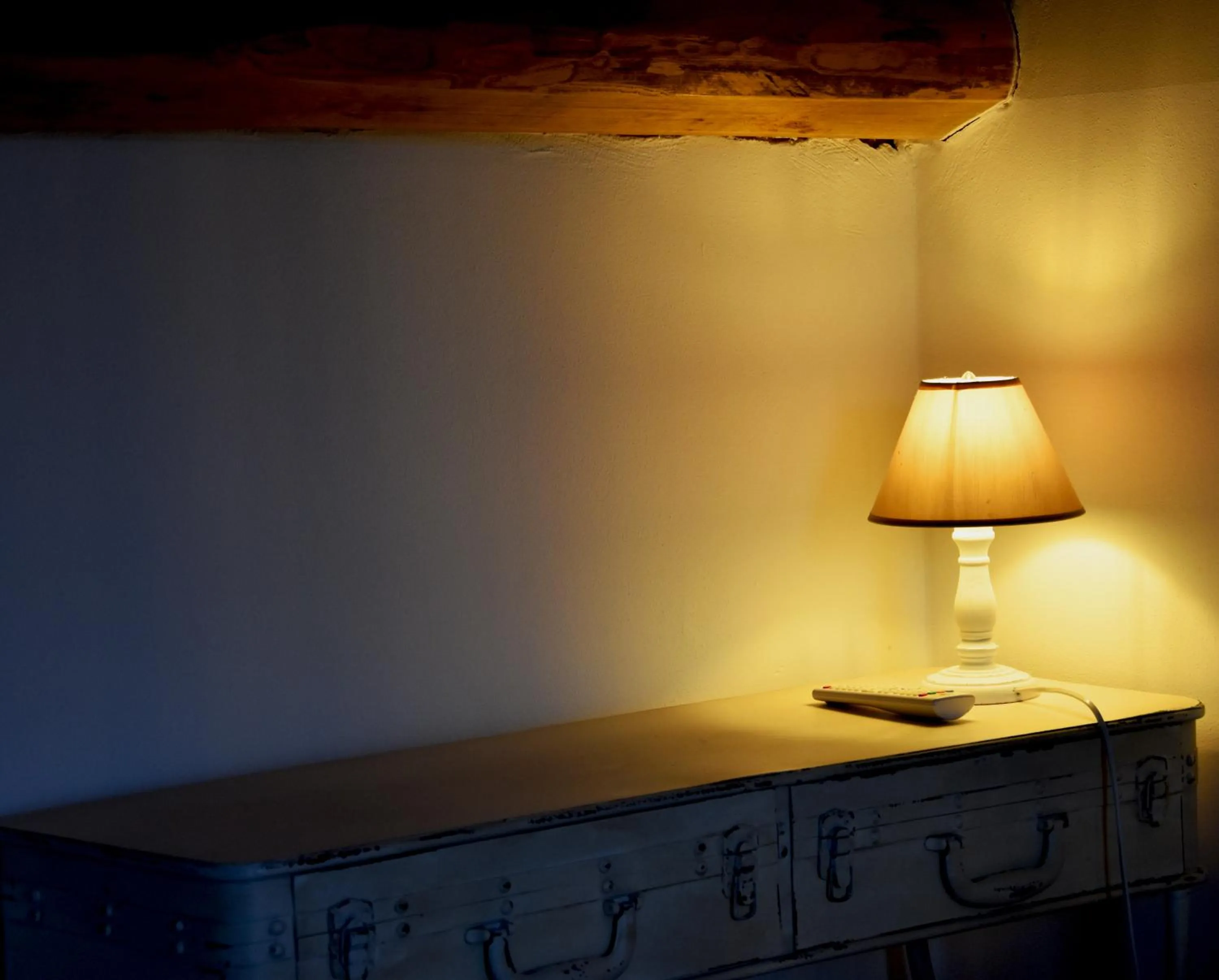 Decorative detail in La Casa nel Borgo Antico