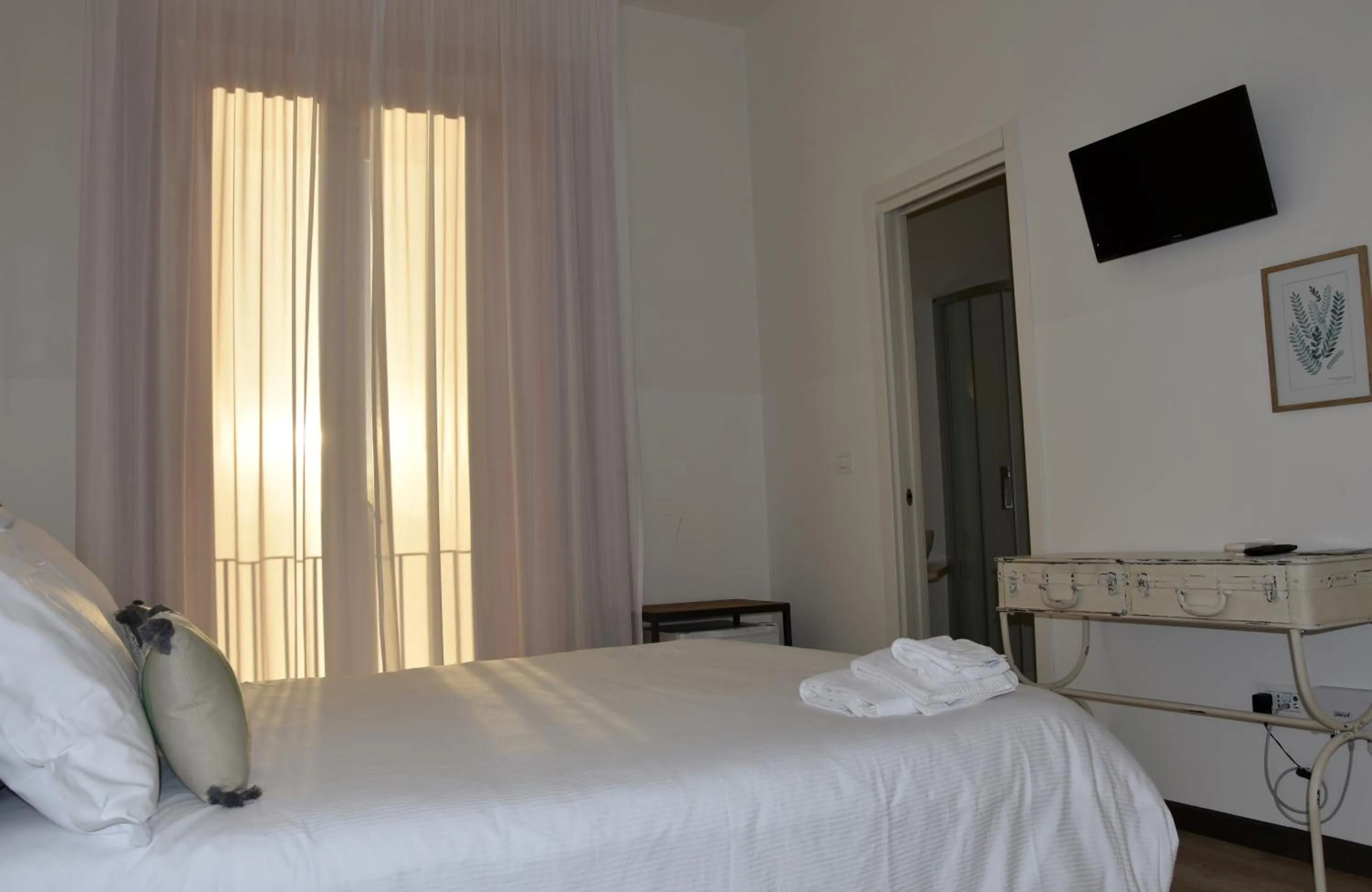 Photo of the whole room, Bed in La Casa nel Borgo Antico