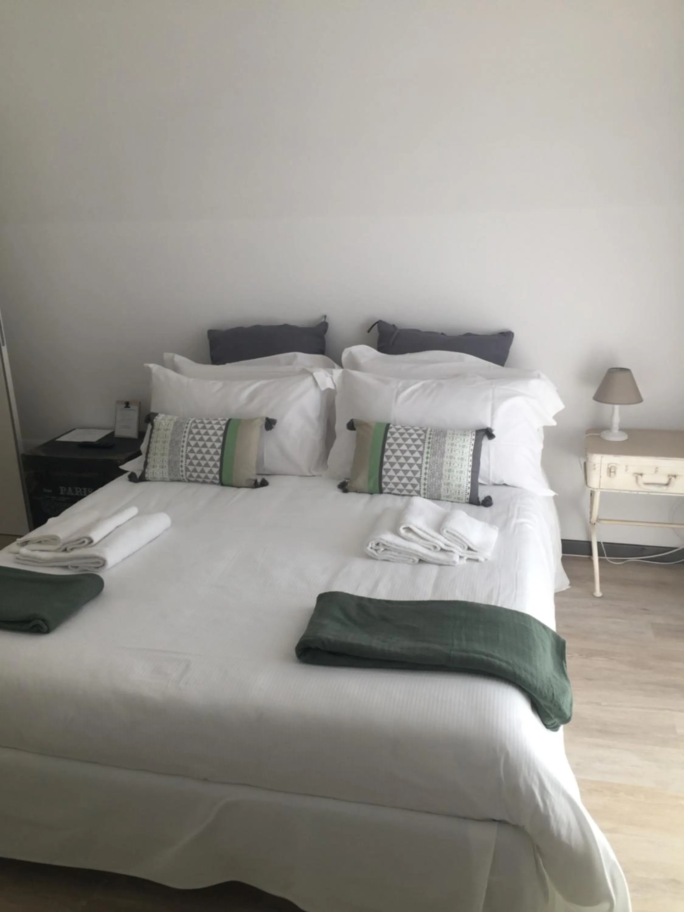 Photo of the whole room, Bed in La Casa nel Borgo Antico