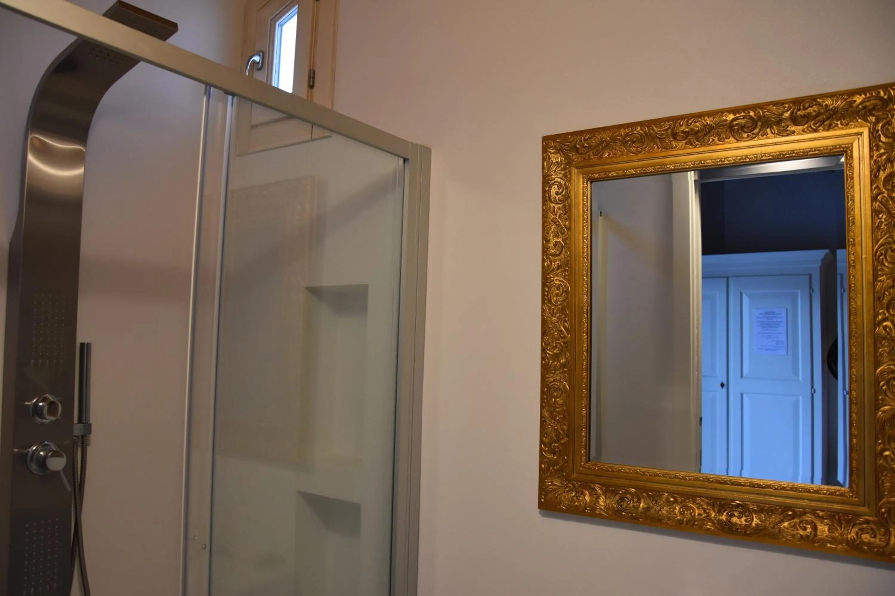 Bathroom in La Casa nel Borgo Antico