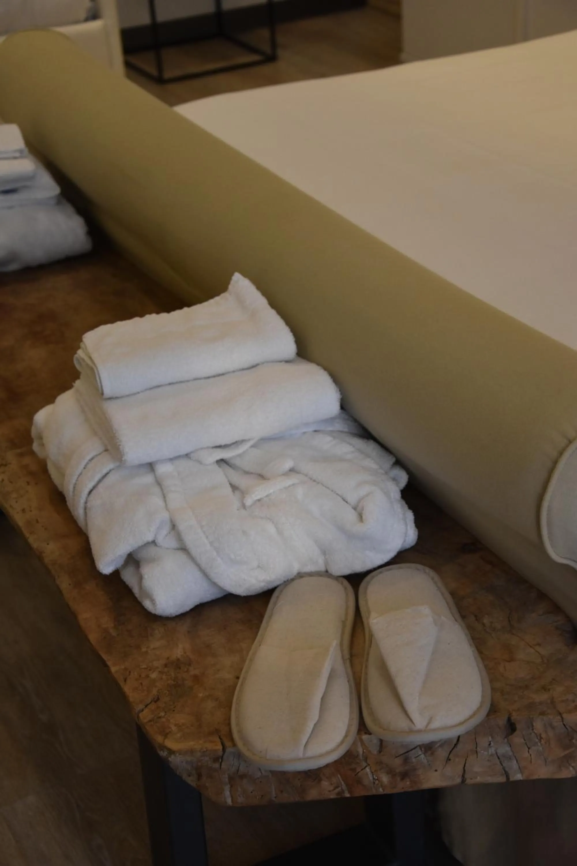 Decorative detail in La Casa nel Borgo Antico