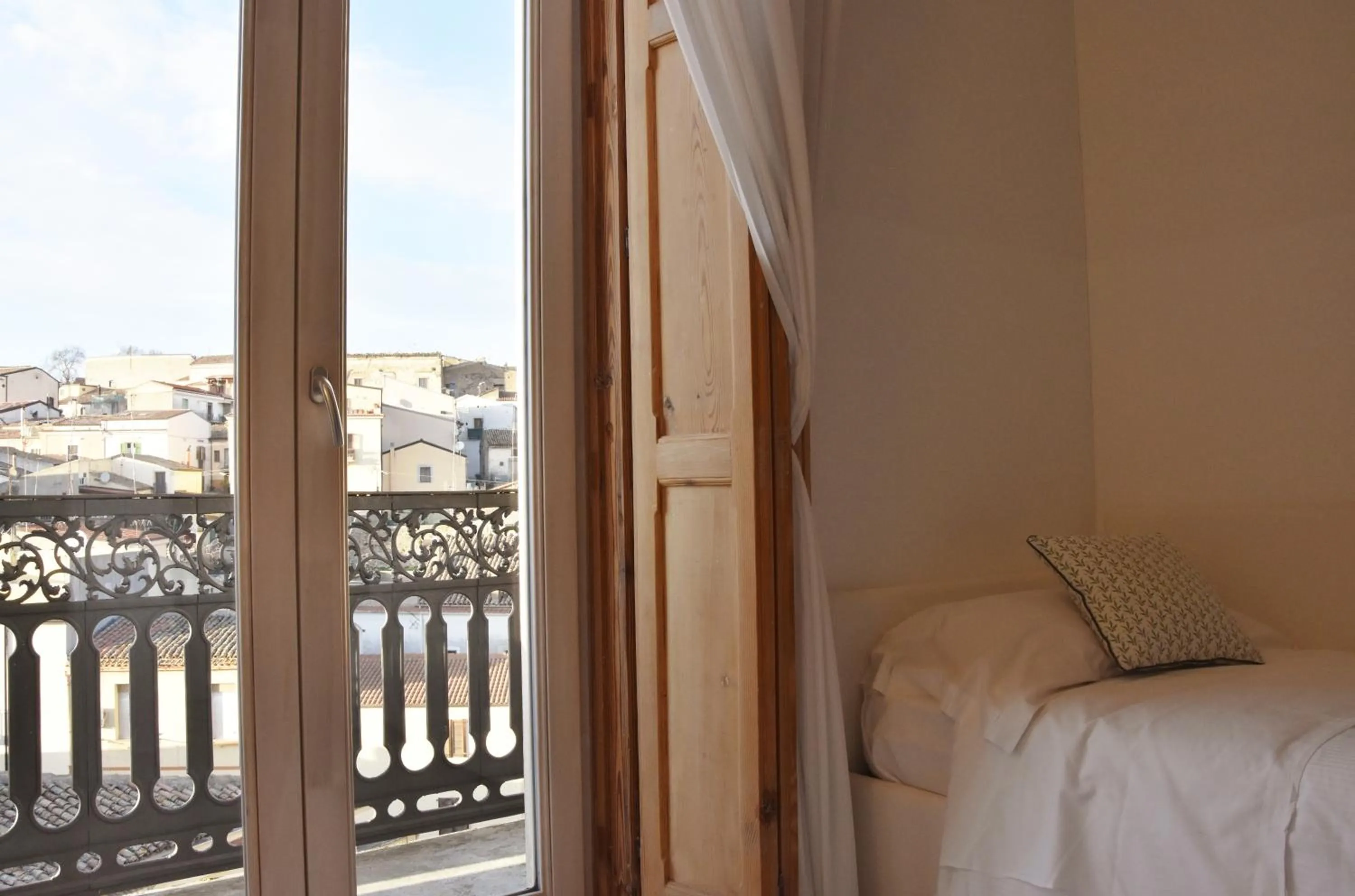 Landmark view, Bed in La Casa nel Borgo Antico