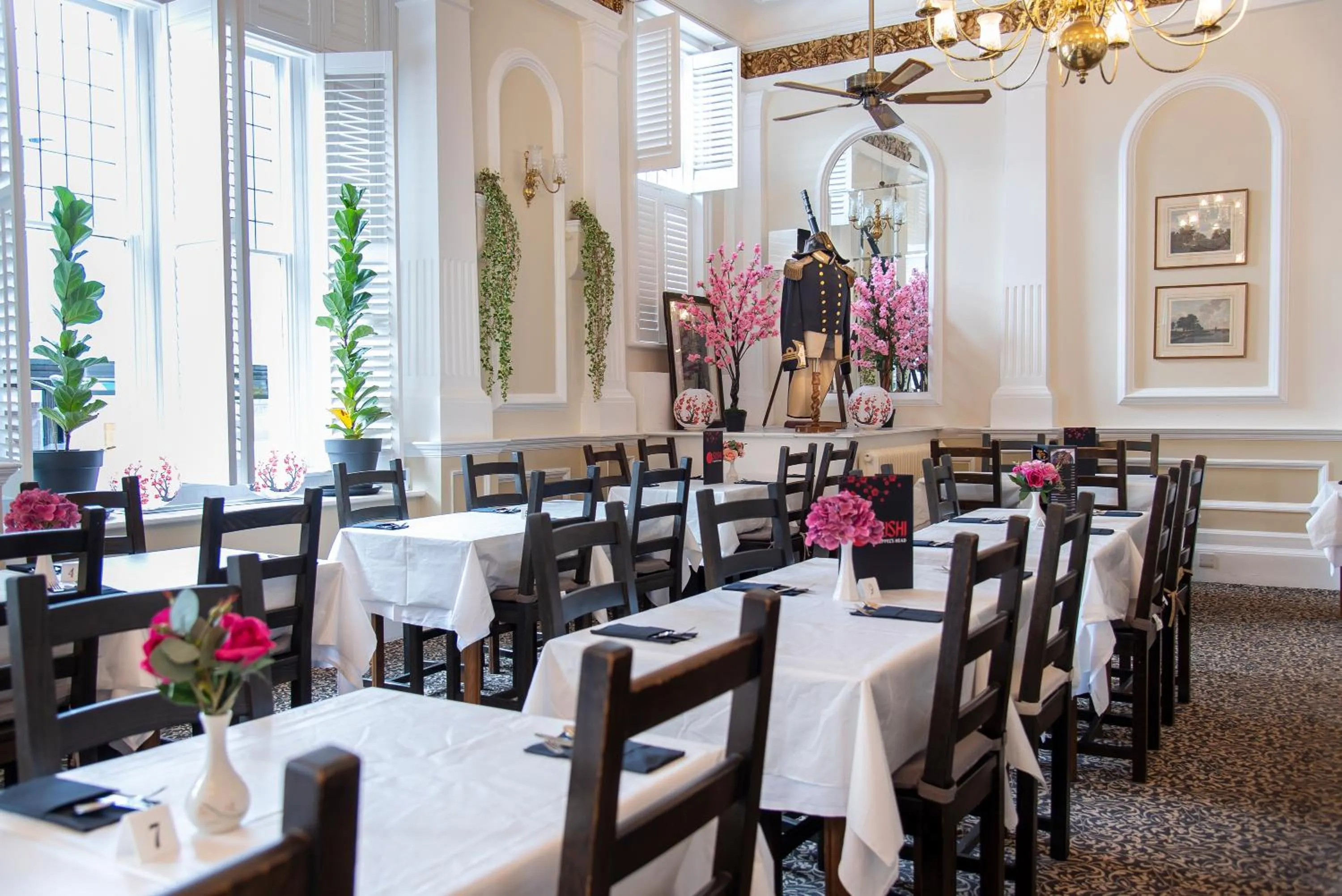 Restaurant/places to eat in Keppels Head Hotel