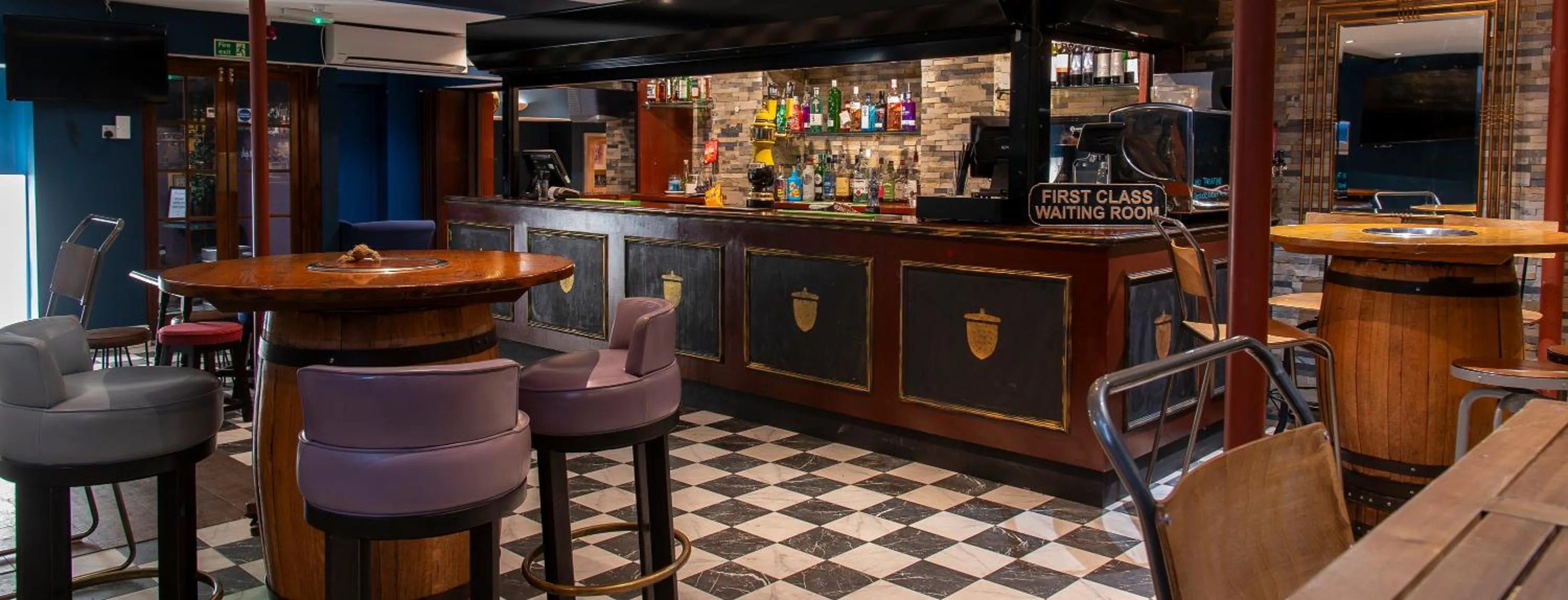 Banquet/Function facilities in Keppels Head Hotel