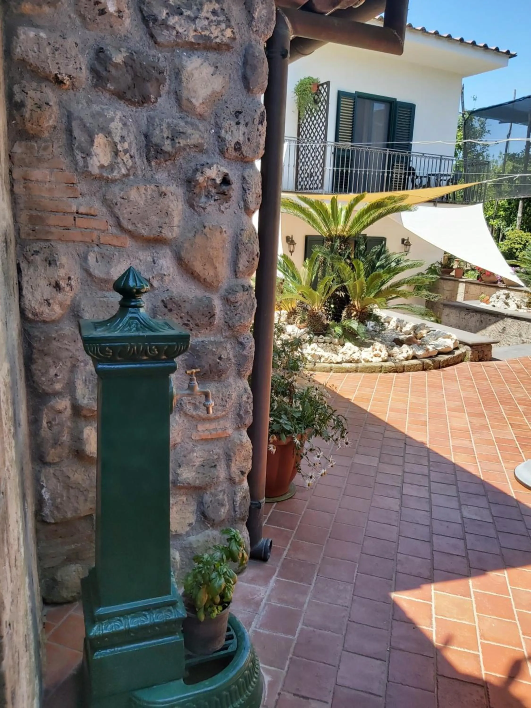 Property building in Sosò