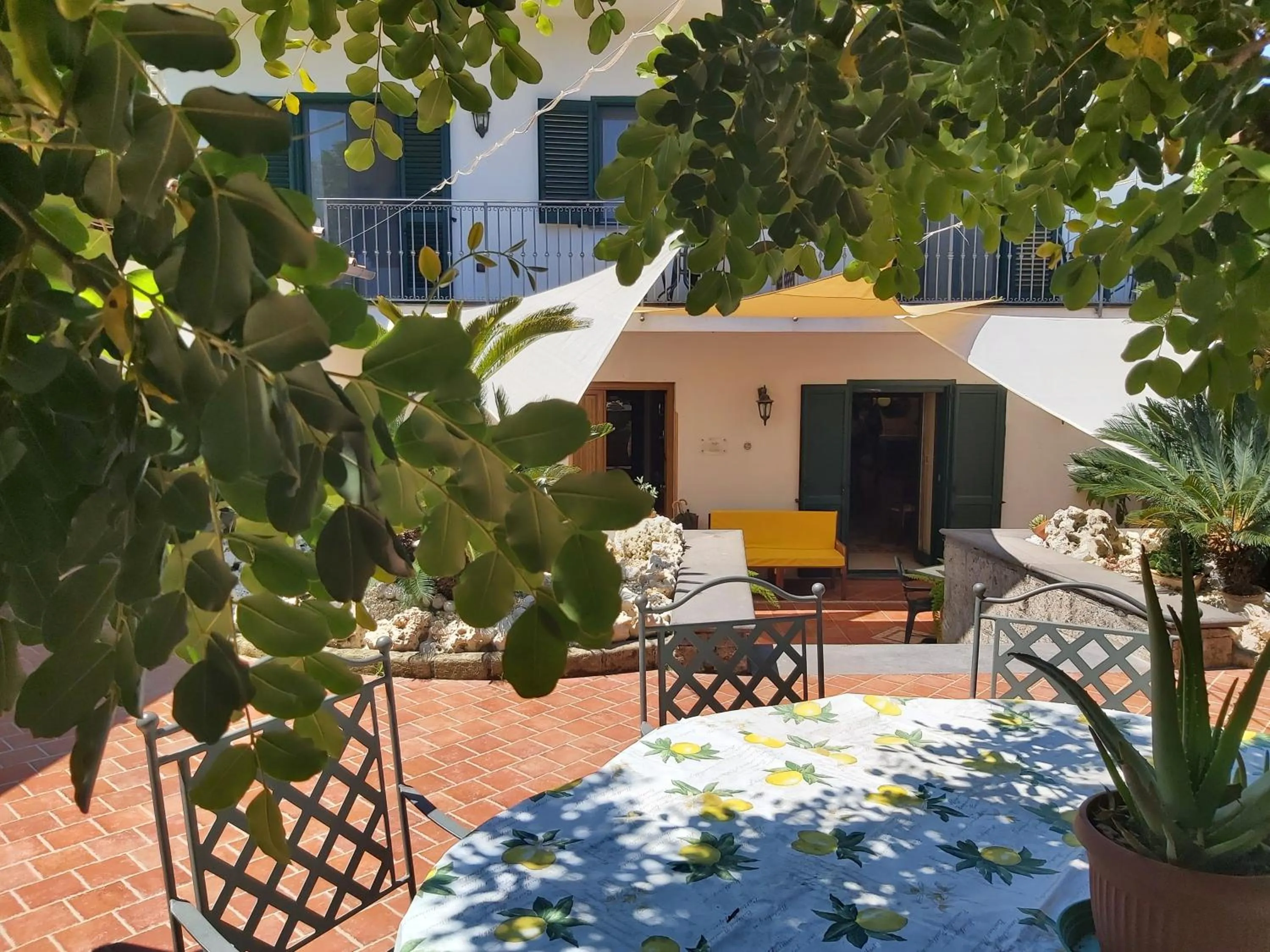 Property building in Sosò