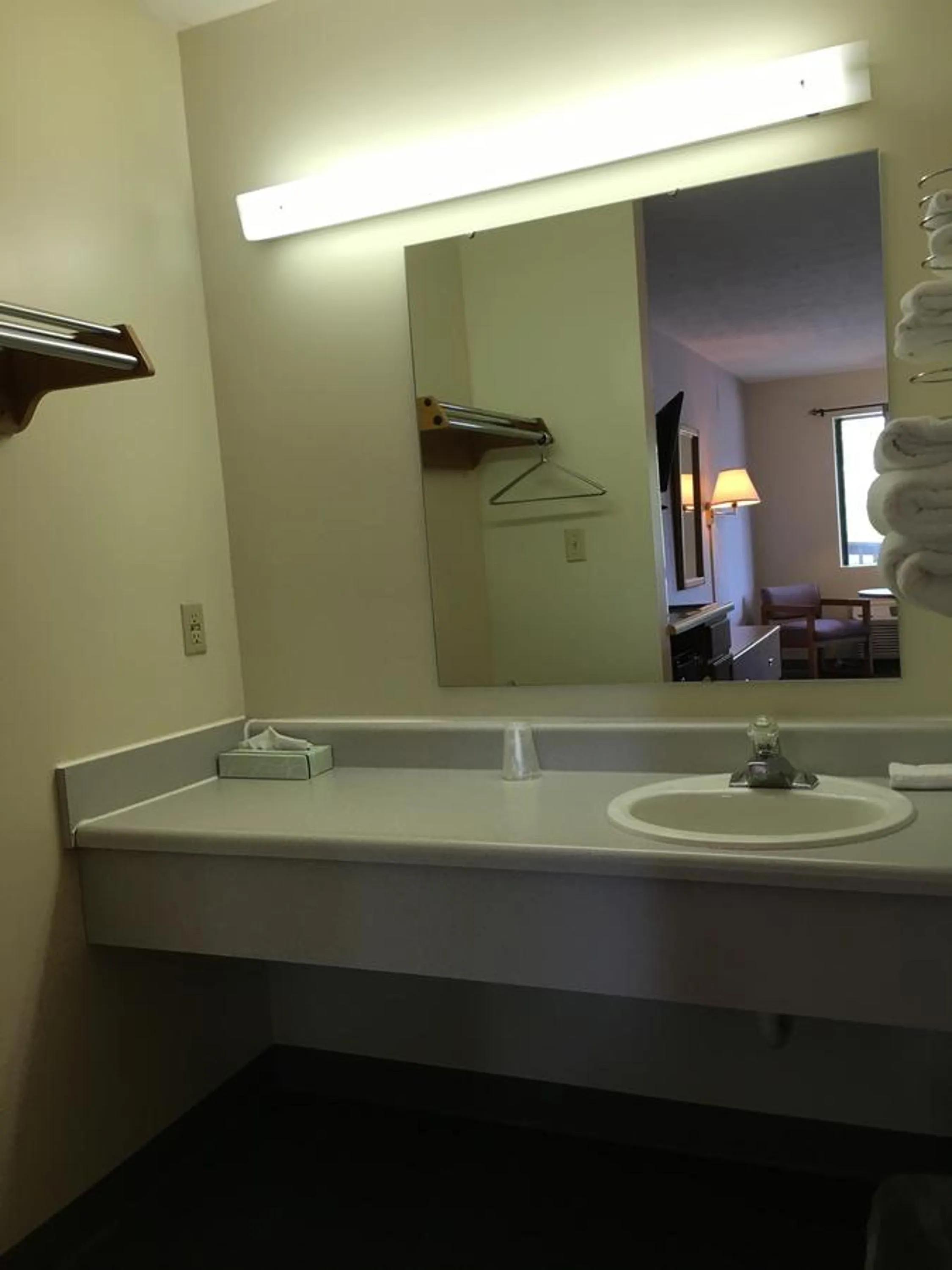 Toilet in Salt Creek Inn