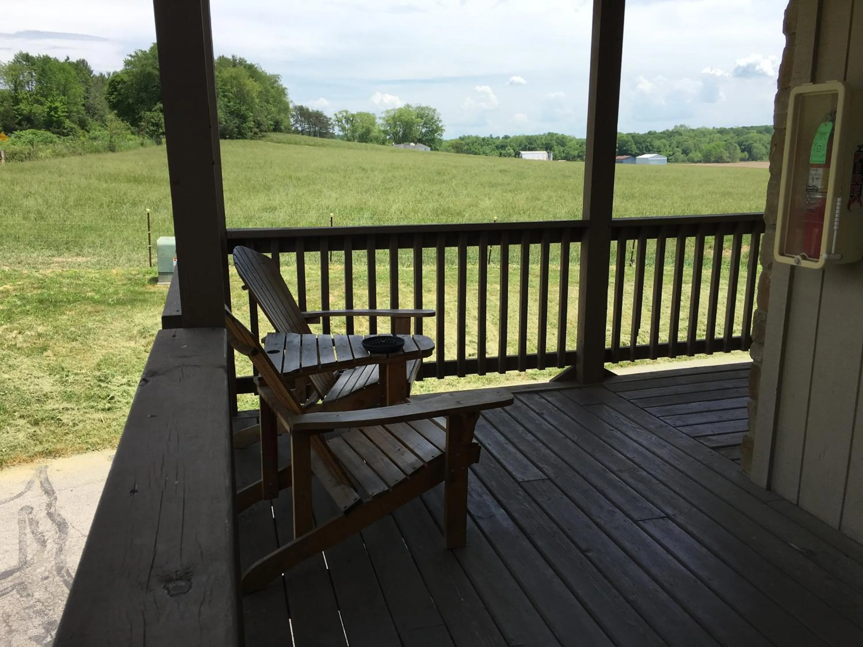 Property building in Salt Creek Inn