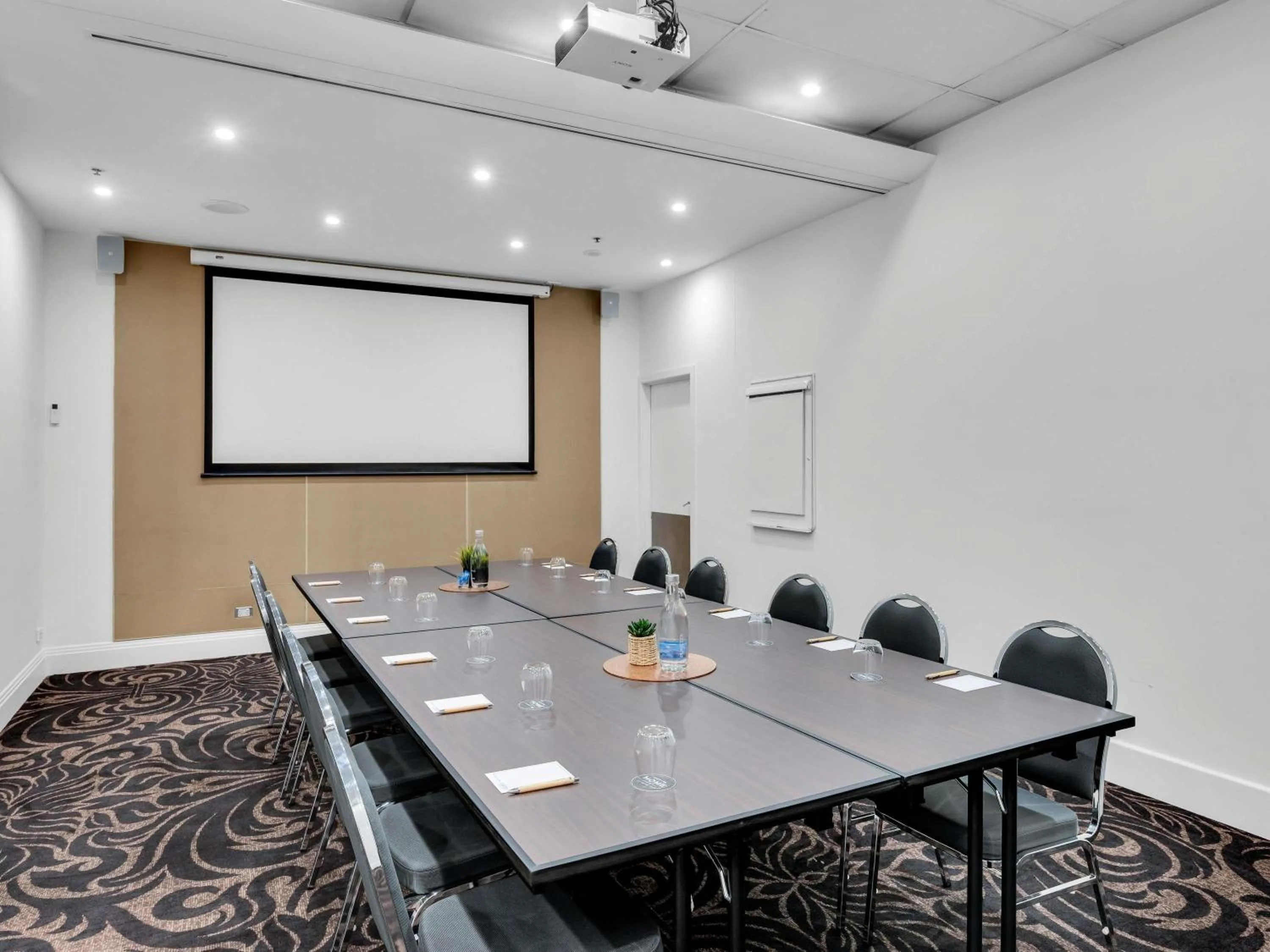 Meeting/conference room in Mantra on Russell