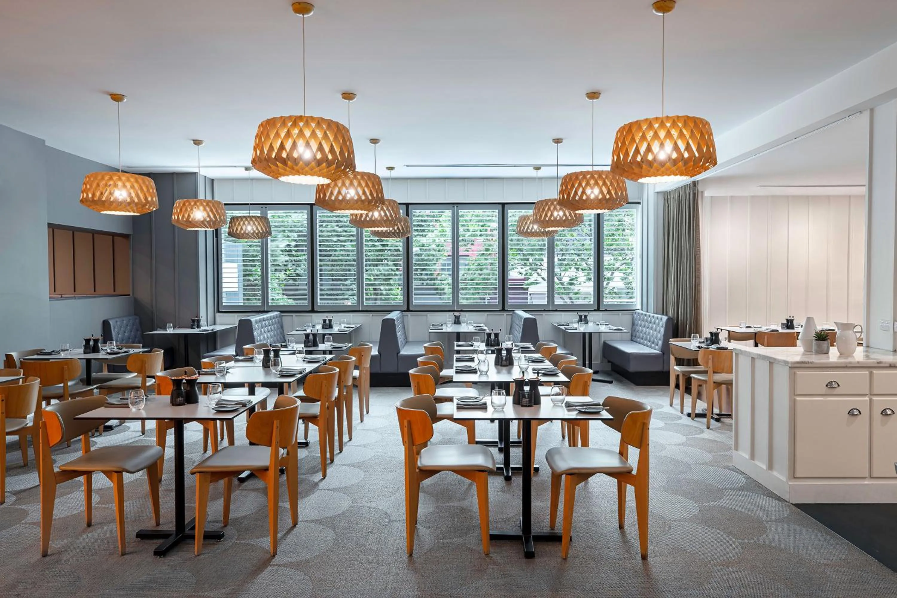 Restaurant/places to eat in Mantra on Russell