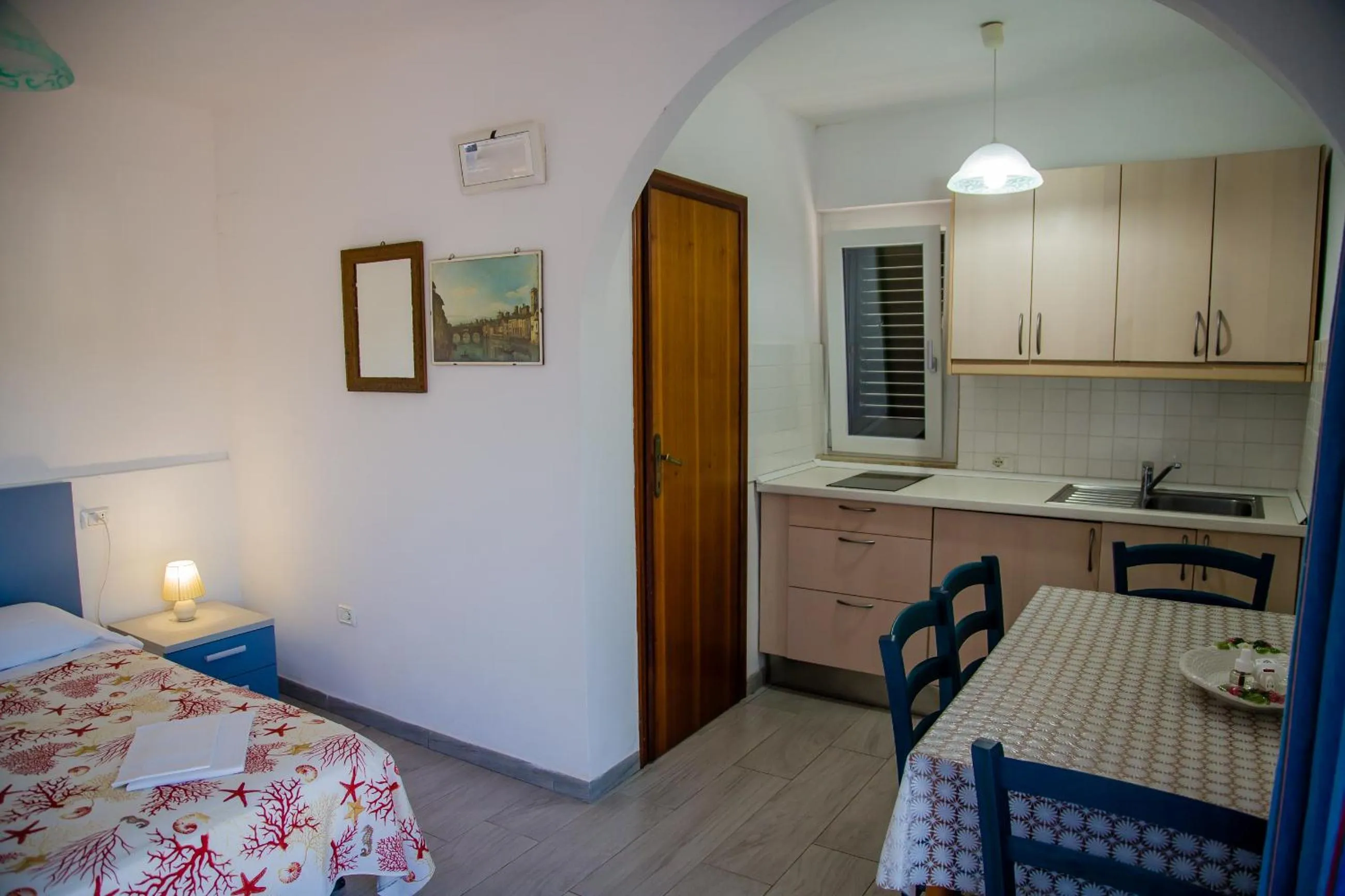 Kitchen or kitchenette, Bed in Mandel Residence by Mandel Club