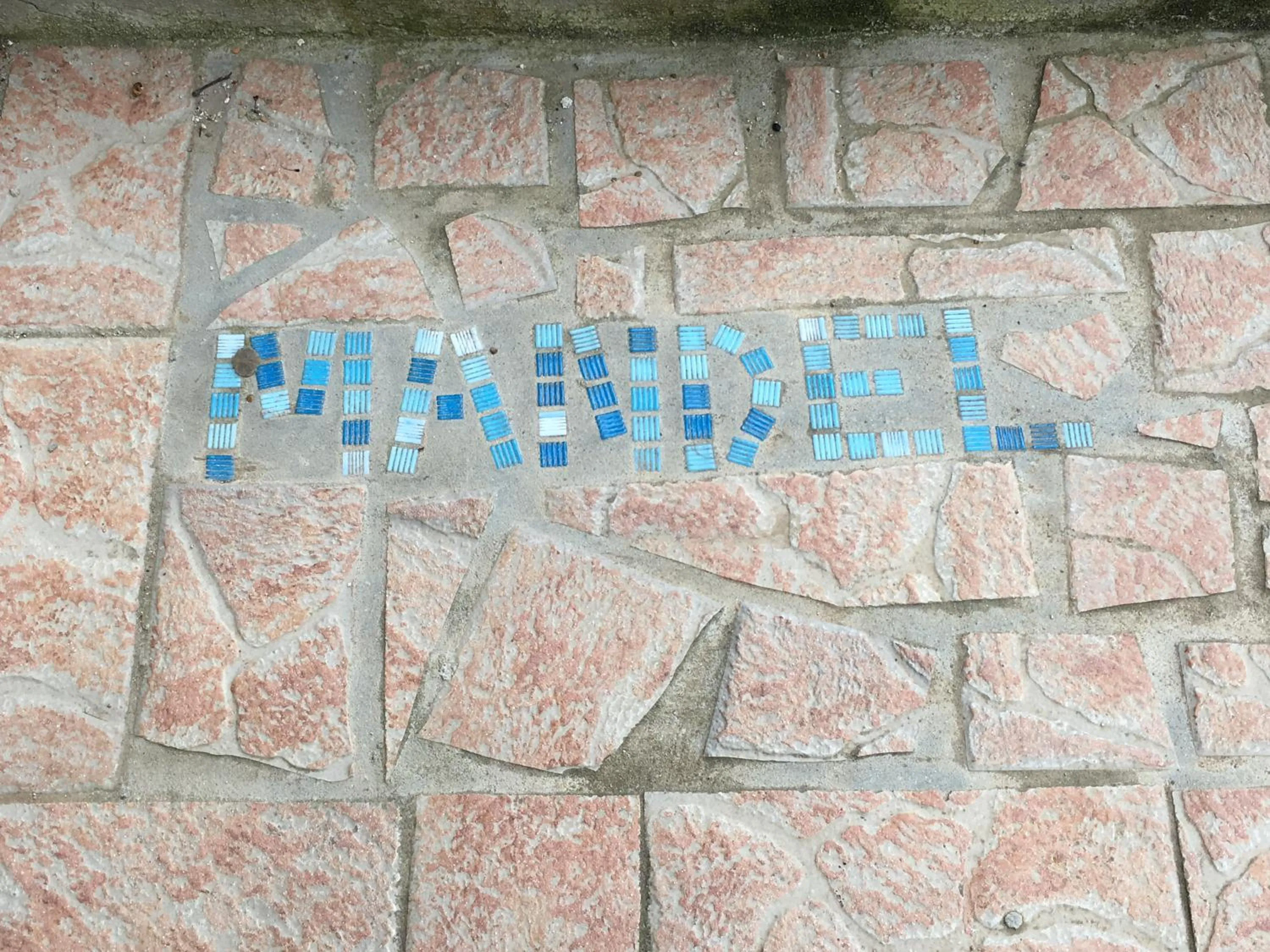 Decorative detail in Mandel Residence by Mandel Club