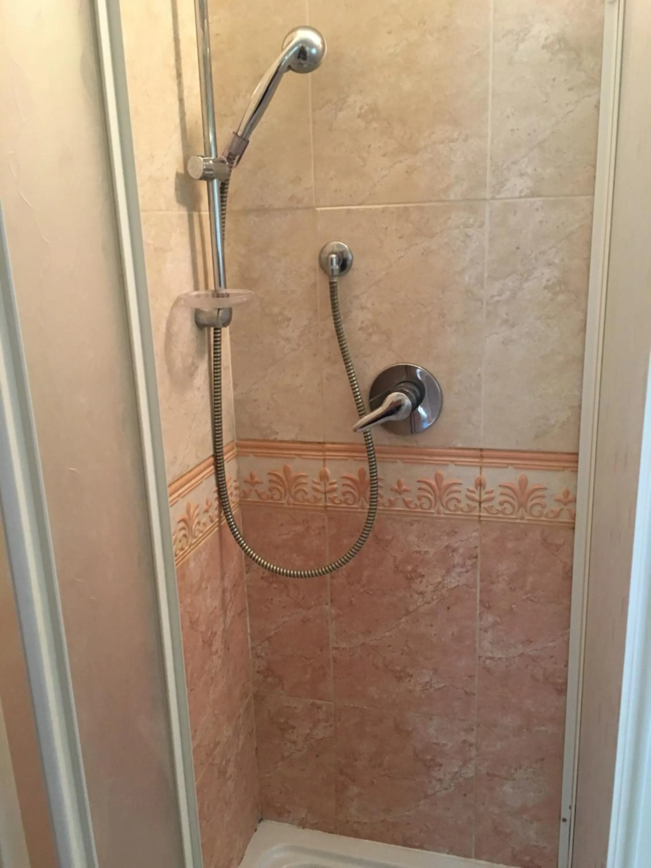 Shower in Mandel Residence by Mandel Club