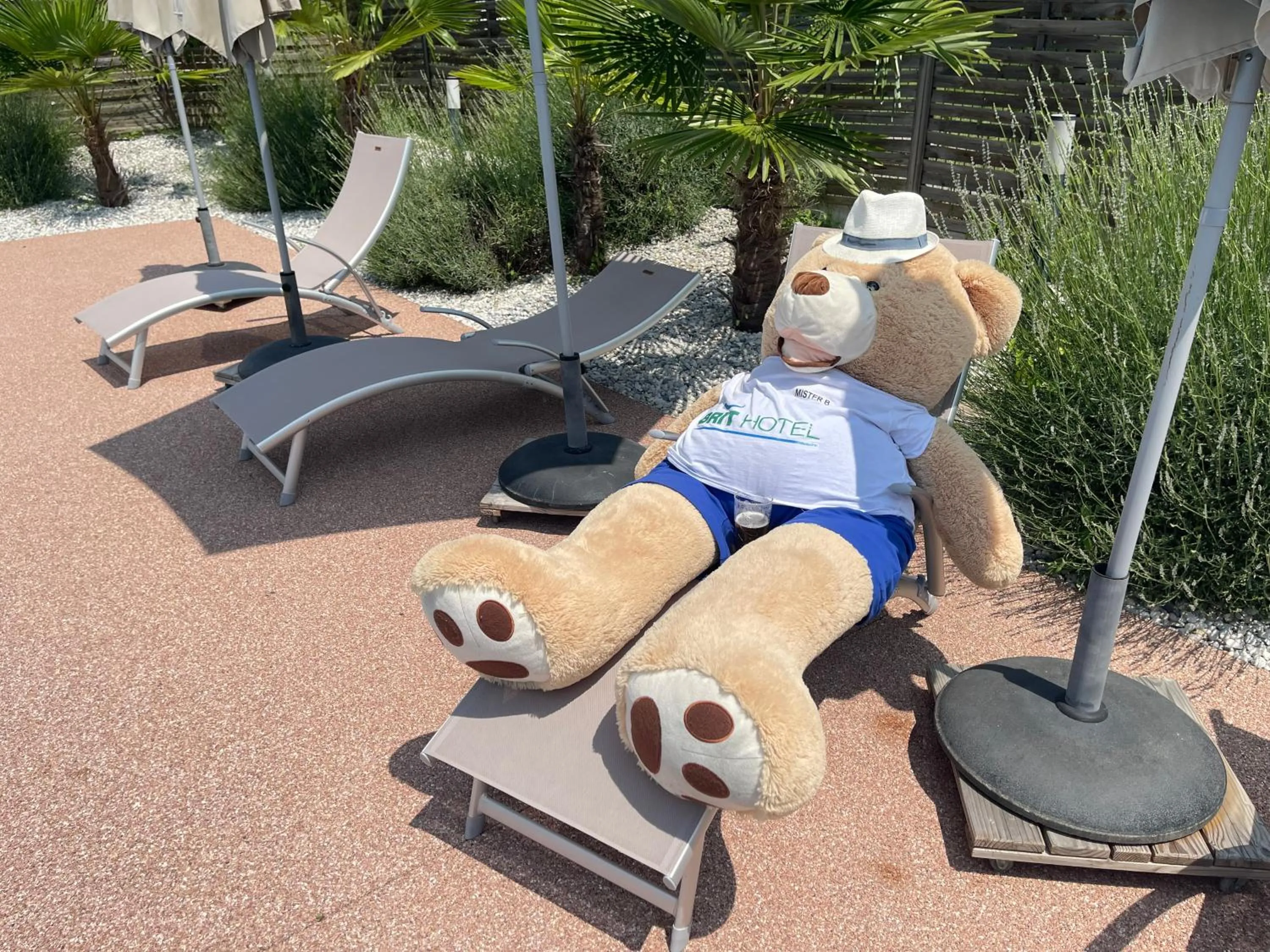 Pets in Brit Hotel Brive La Gaillarde - Restaurant La Limousine