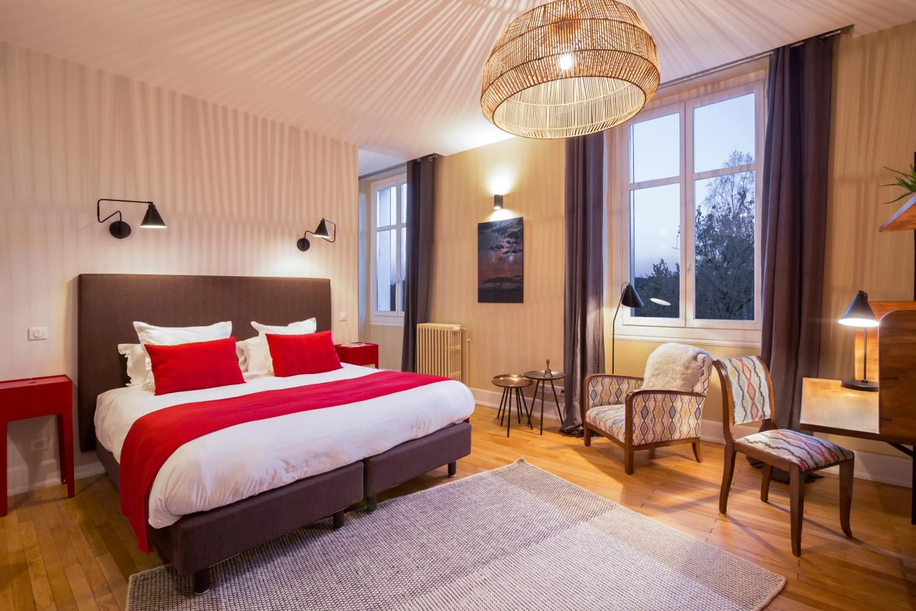 Photo of the whole room in L'Autre Rives