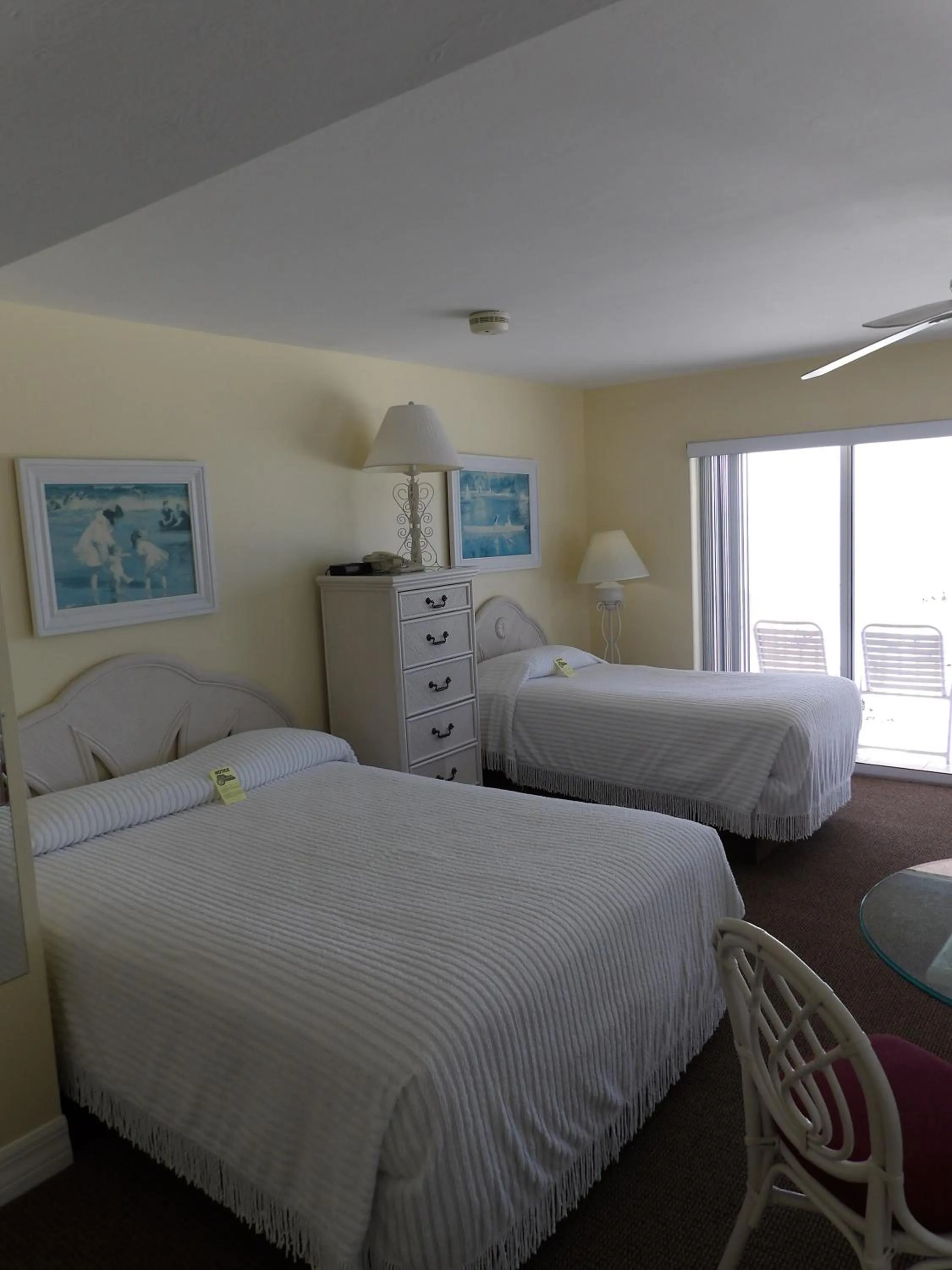 Bed in Edison Beach House