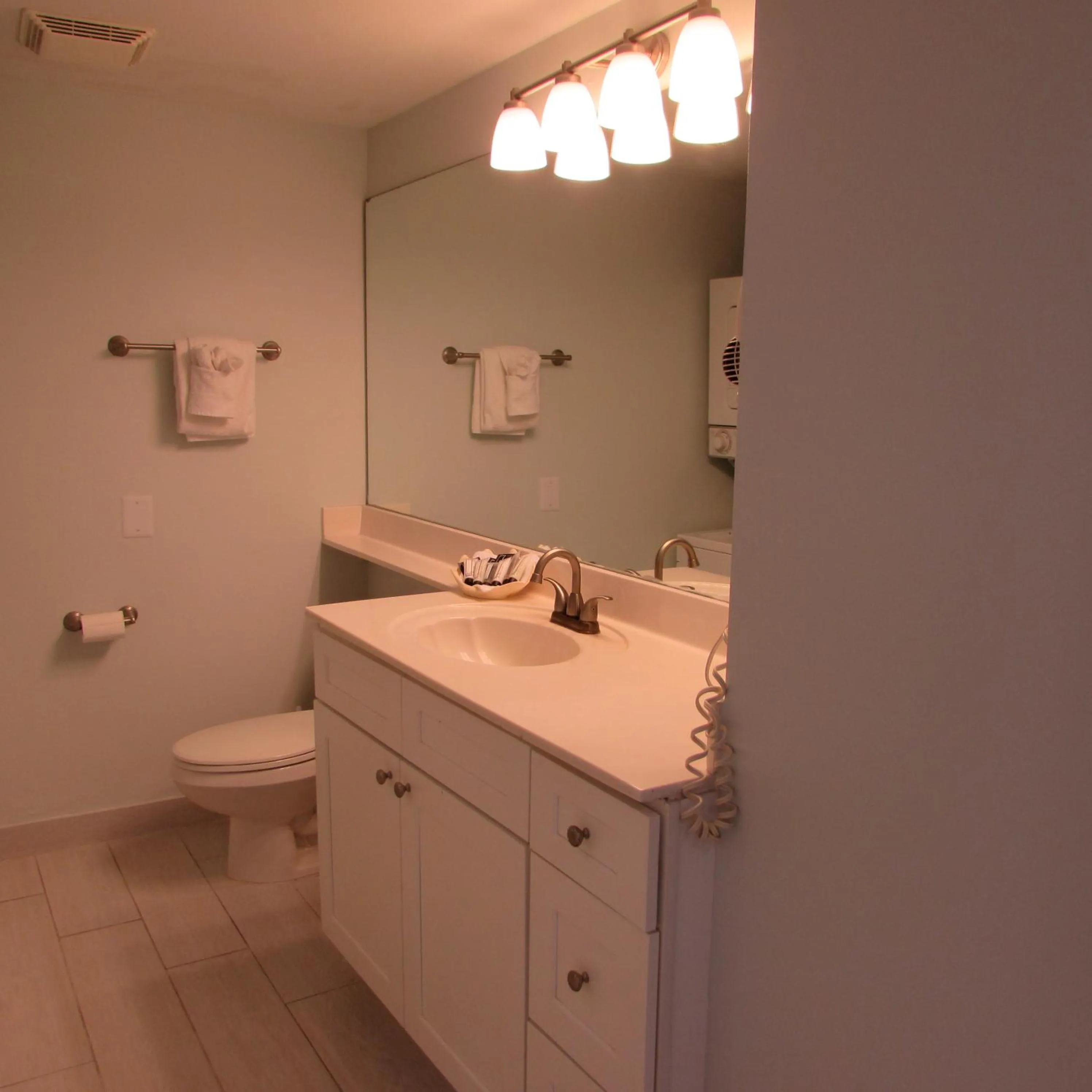 Bathroom in Edison Beach House