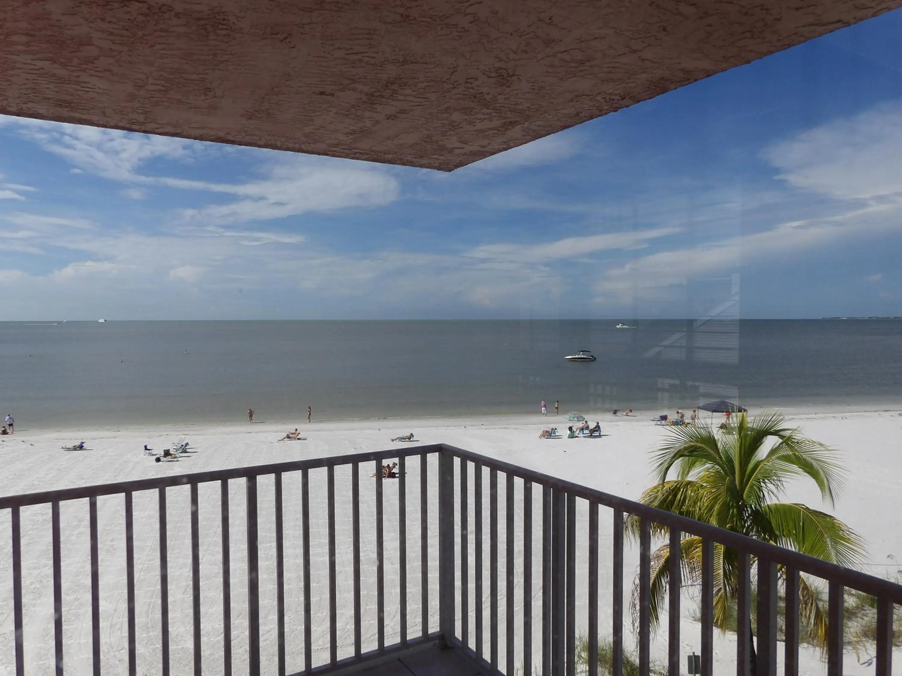 Sea view in Edison Beach House