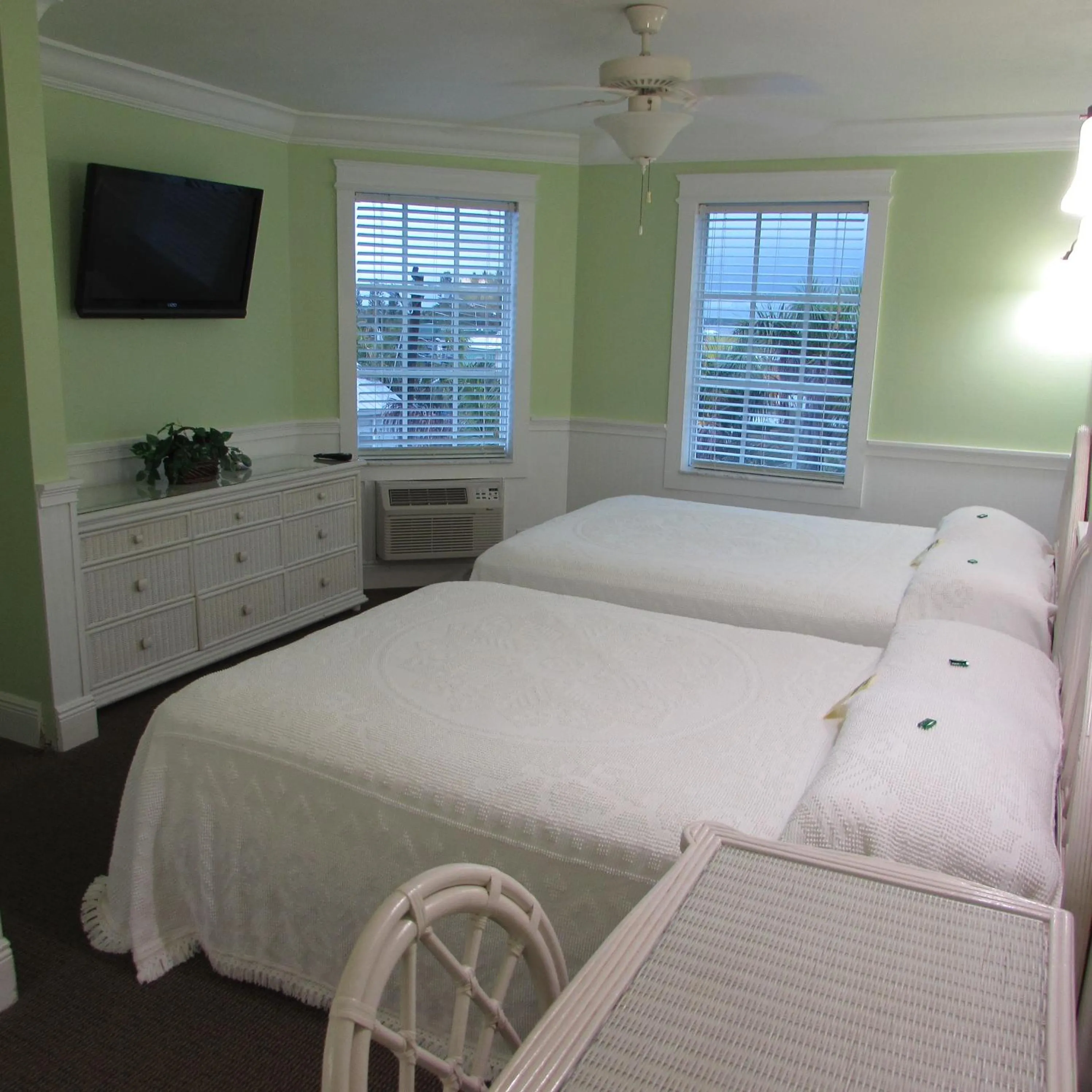 Bedroom in Edison Beach House