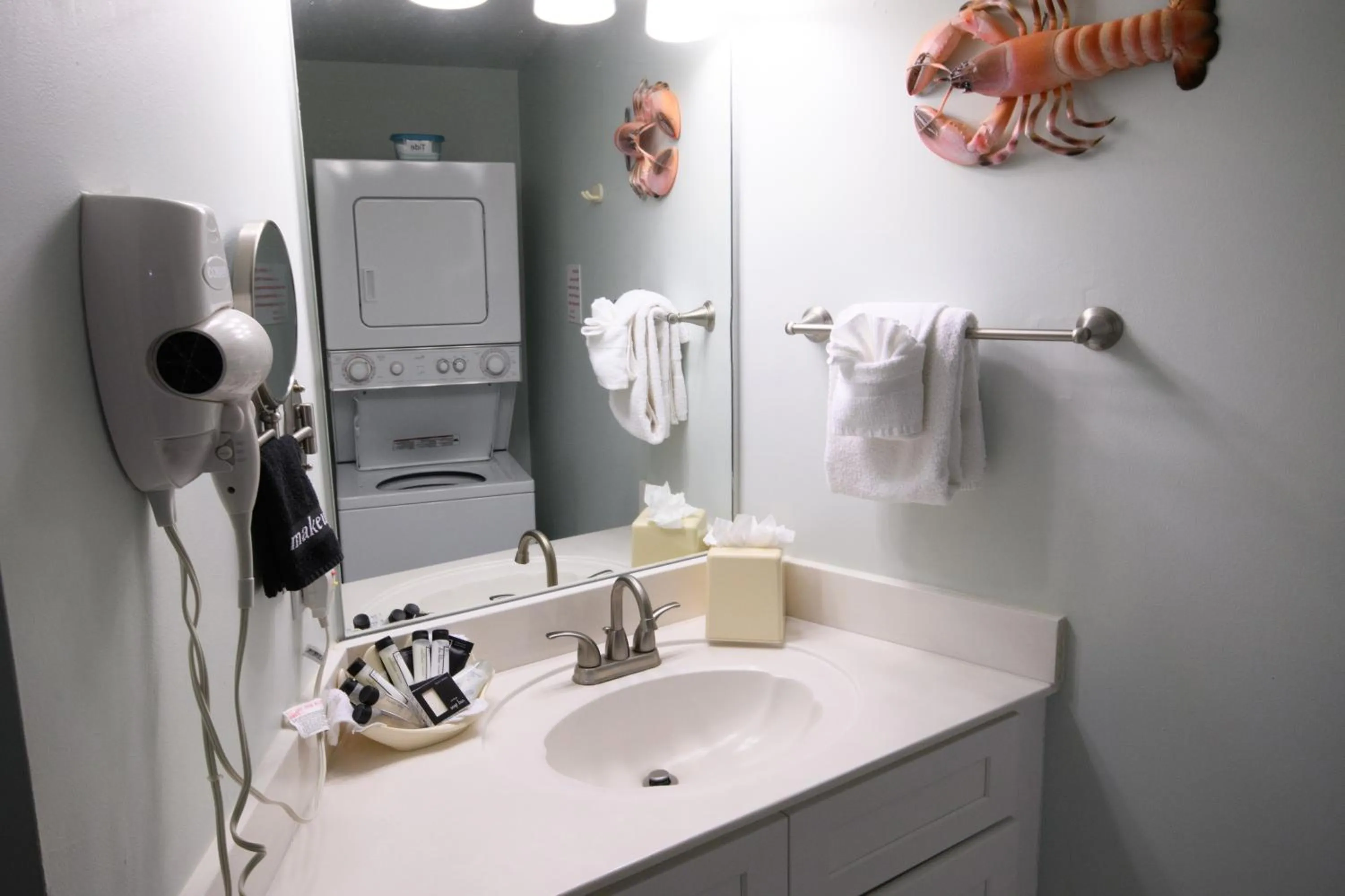 Bathroom in Edison Beach House
