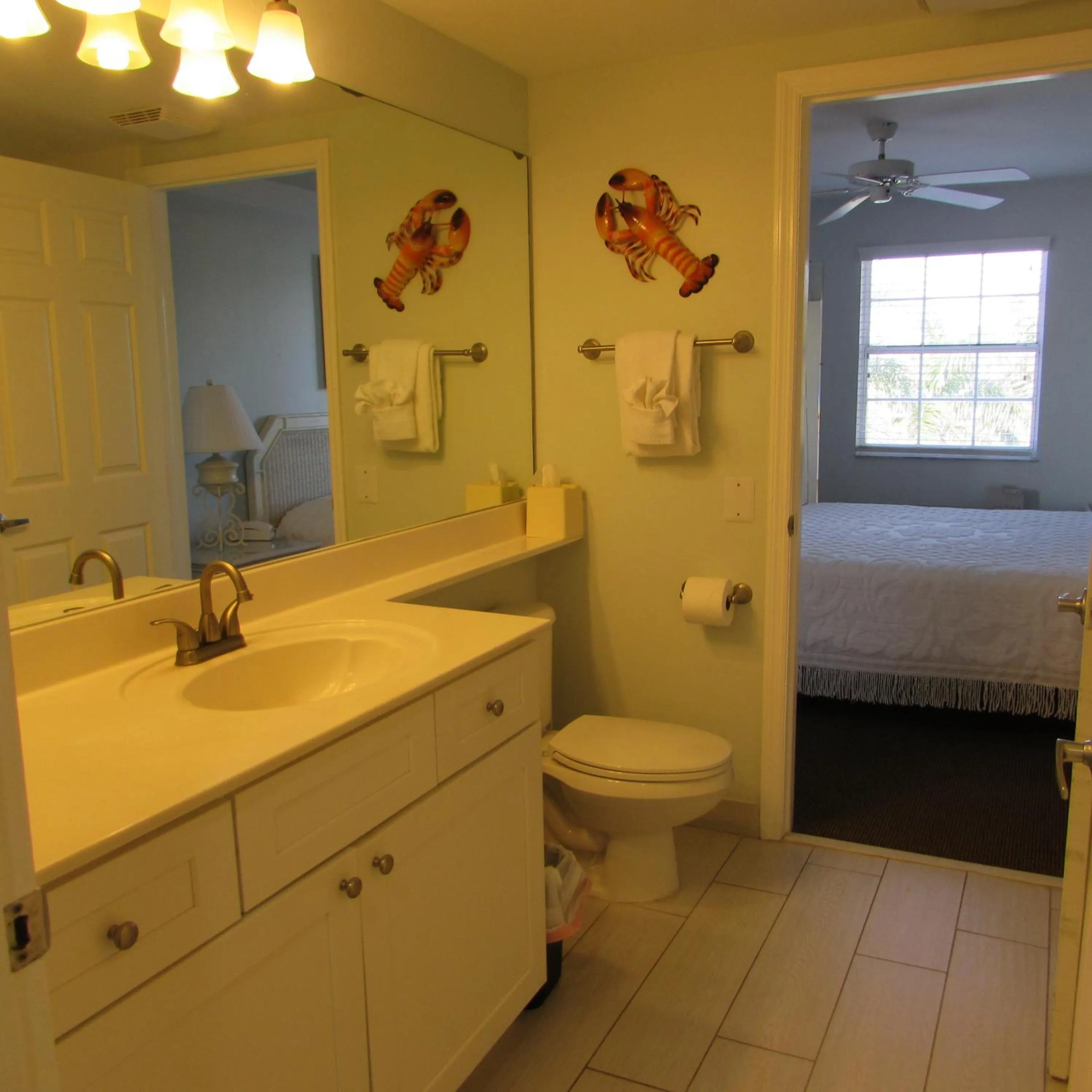 Toilet in Edison Beach House