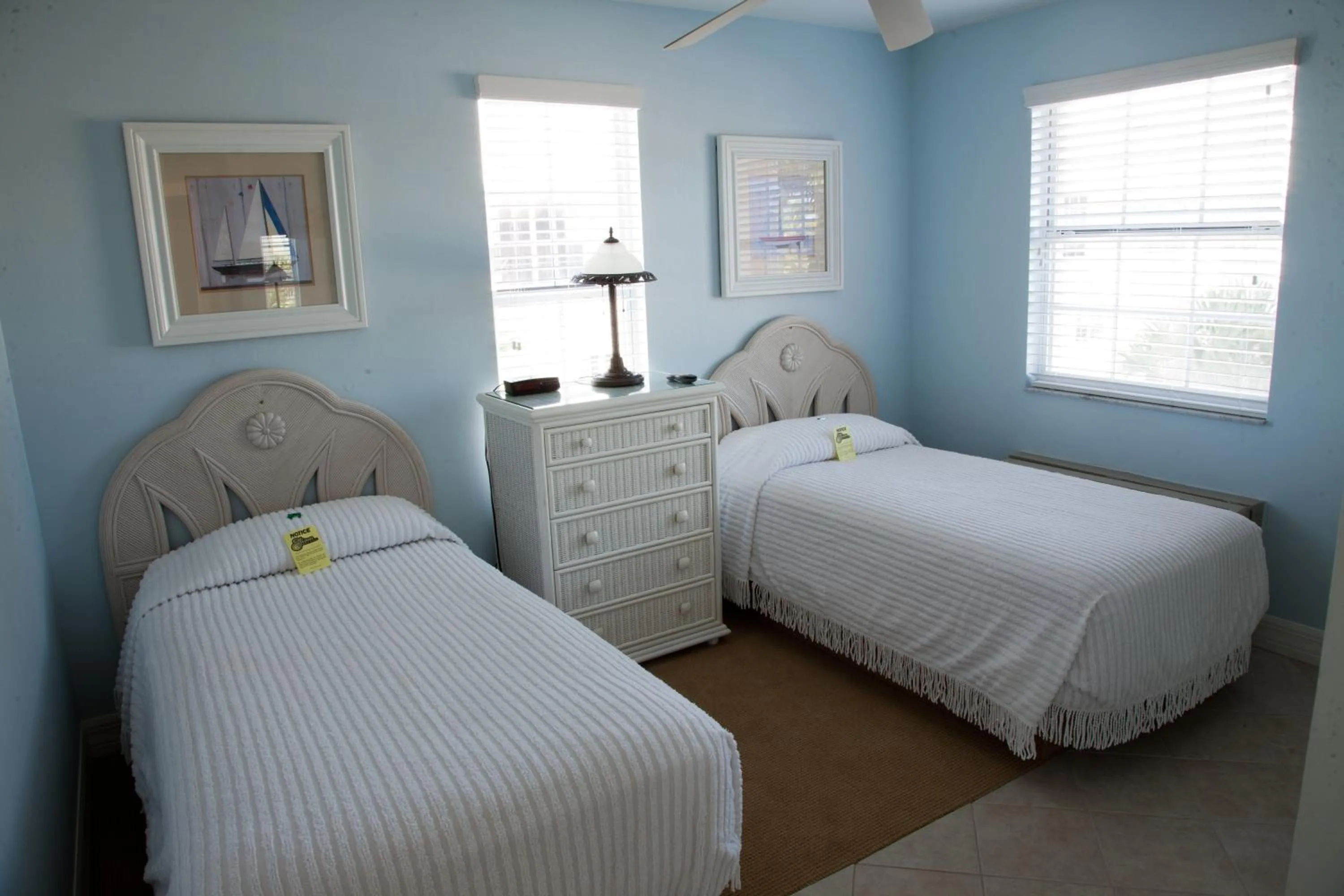 Bed in Edison Beach House