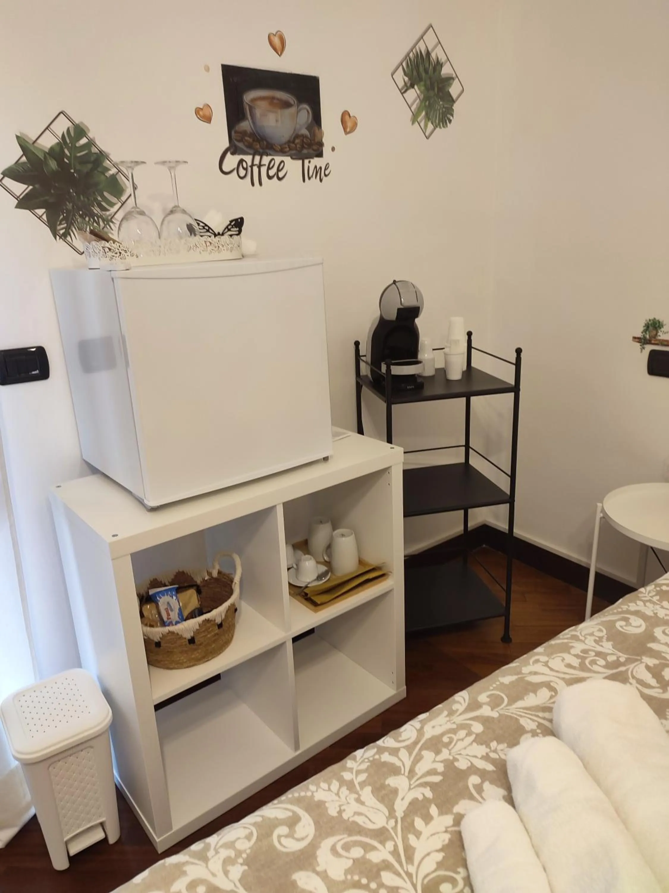 Bedroom, Bed in Leonardo Rome Holidays