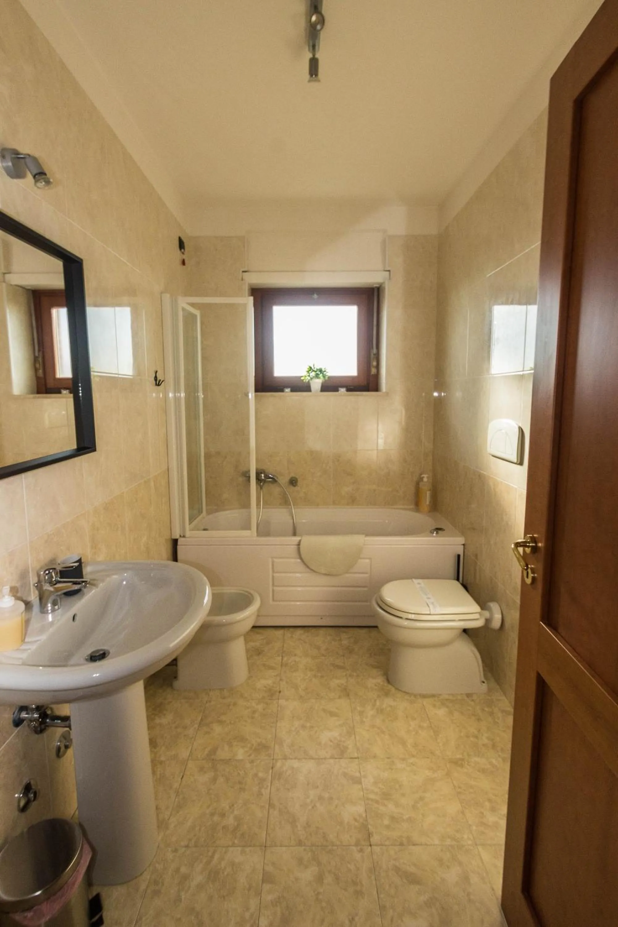 Leonardo Rome Holidays