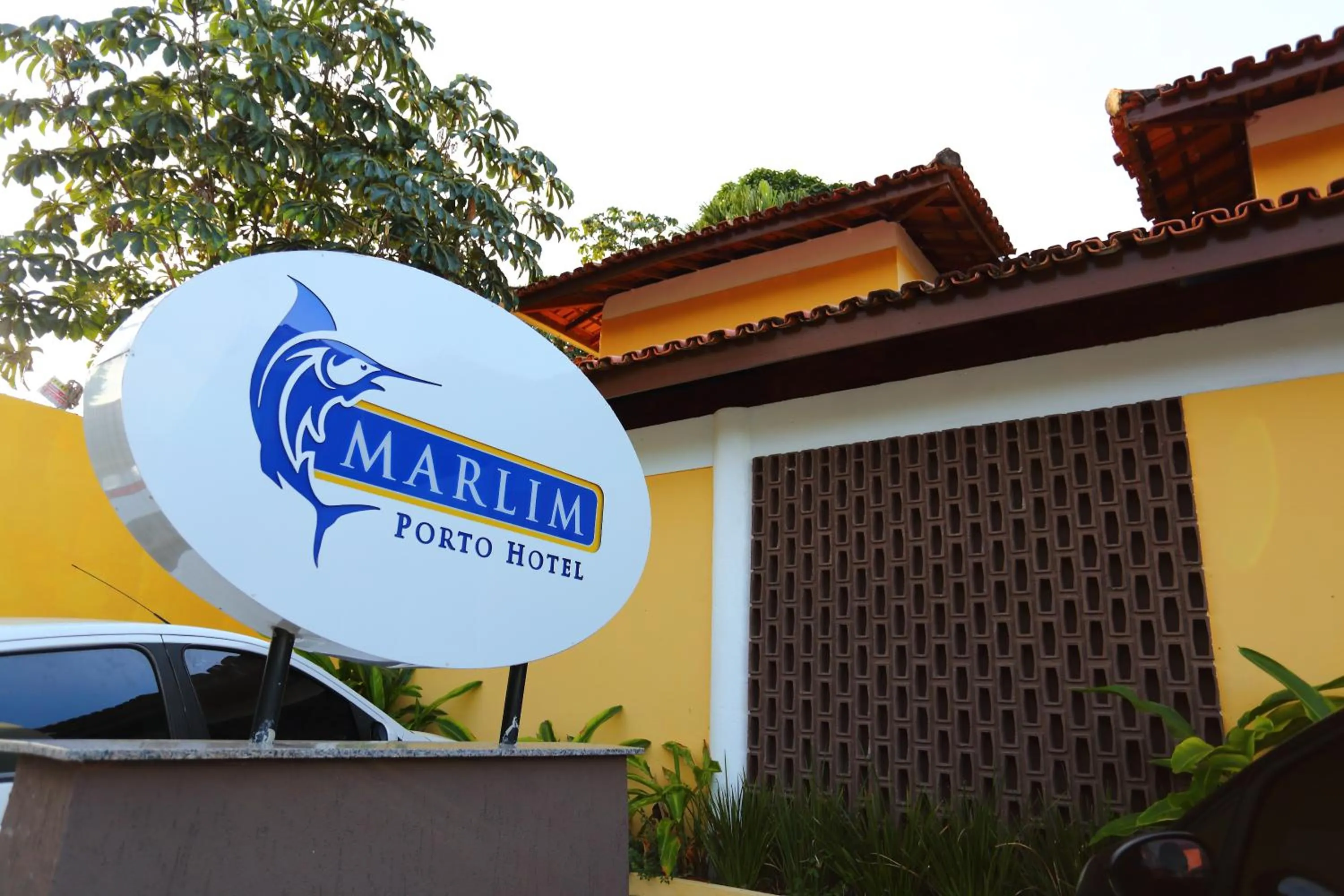 Property logo or sign in Marlim Porto Hotel