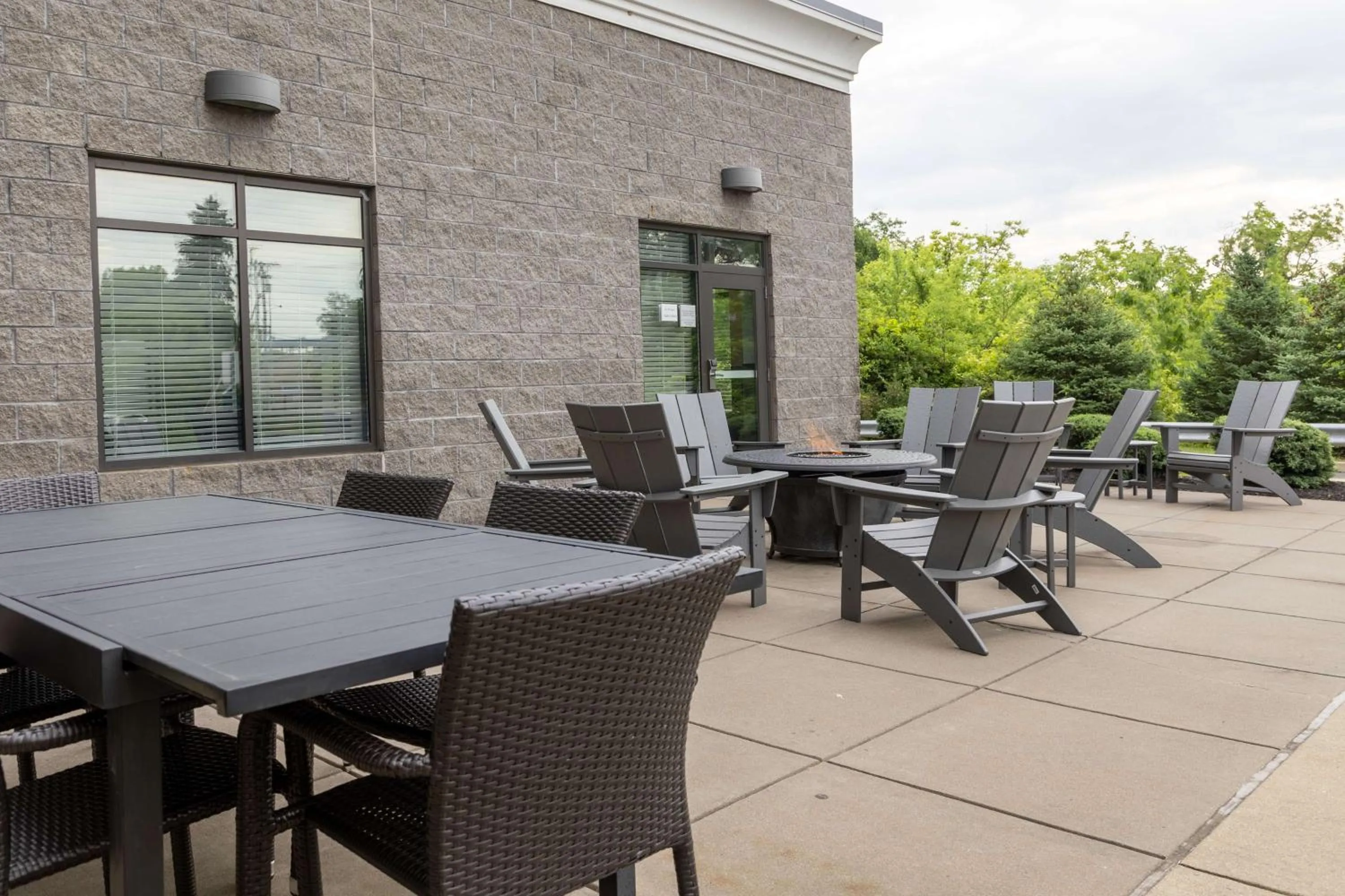 Patio in Hampton Inn & Suites North Huntingdon-Irwin, PA