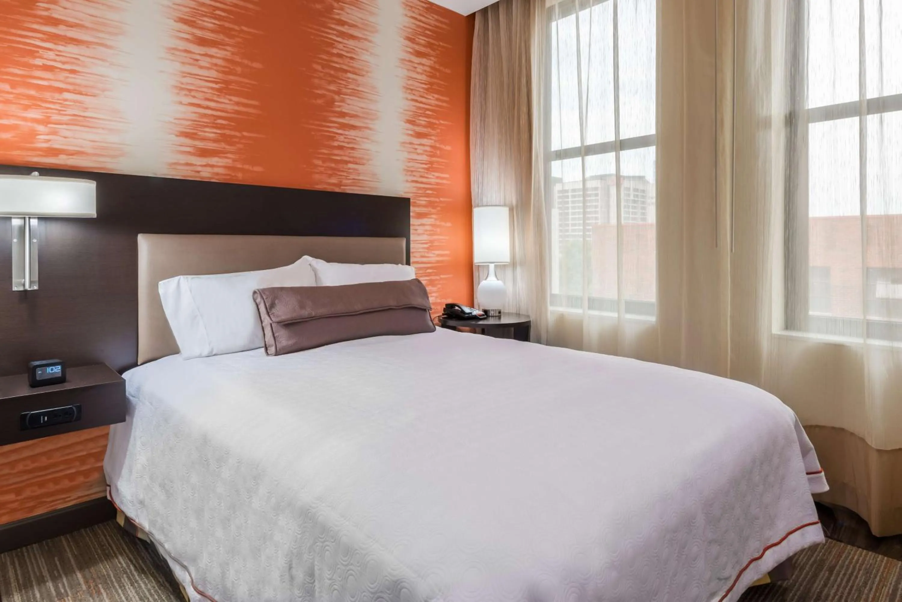 Bed in Home2 Suites by Hilton Atlanta Downtown