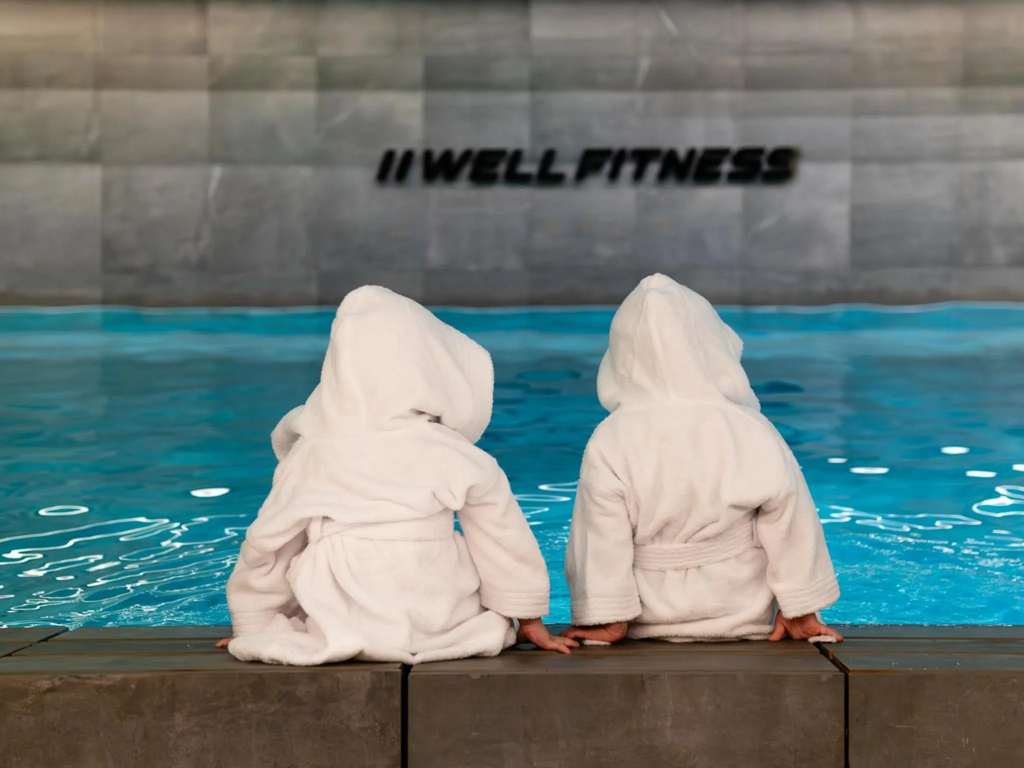 Swimming pool in DoubleTree by Hilton Wroclaw