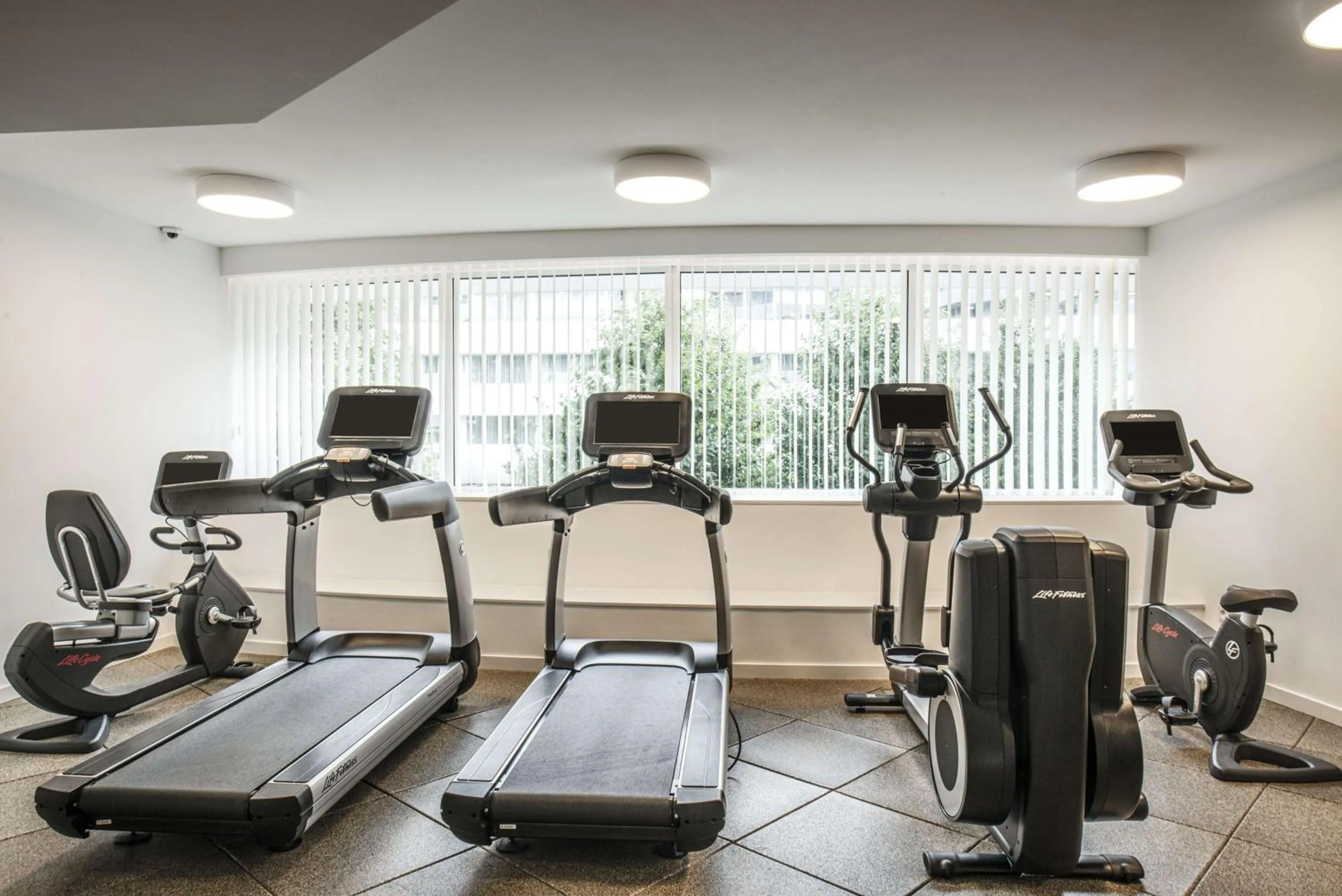 Fitness centre/facilities in DoubleTree by Hilton Wroclaw