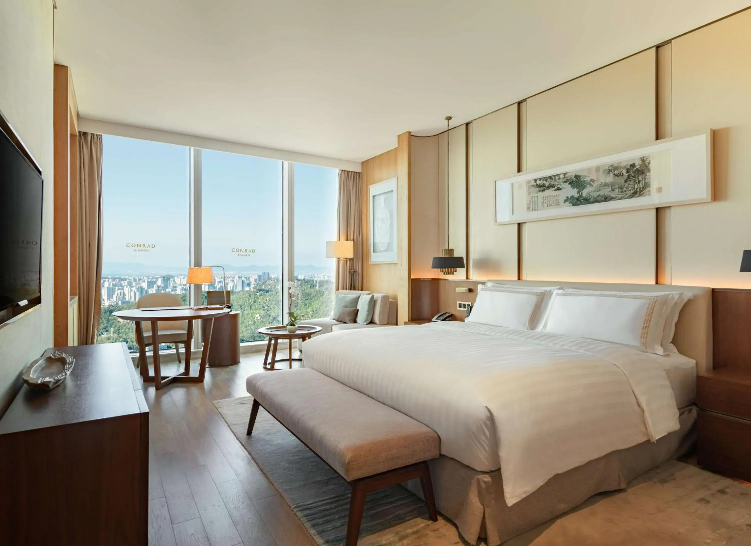 Deluxe King Room with City View in Conrad Xiamen Deluxe King Room with City View in Conrad Xiamen