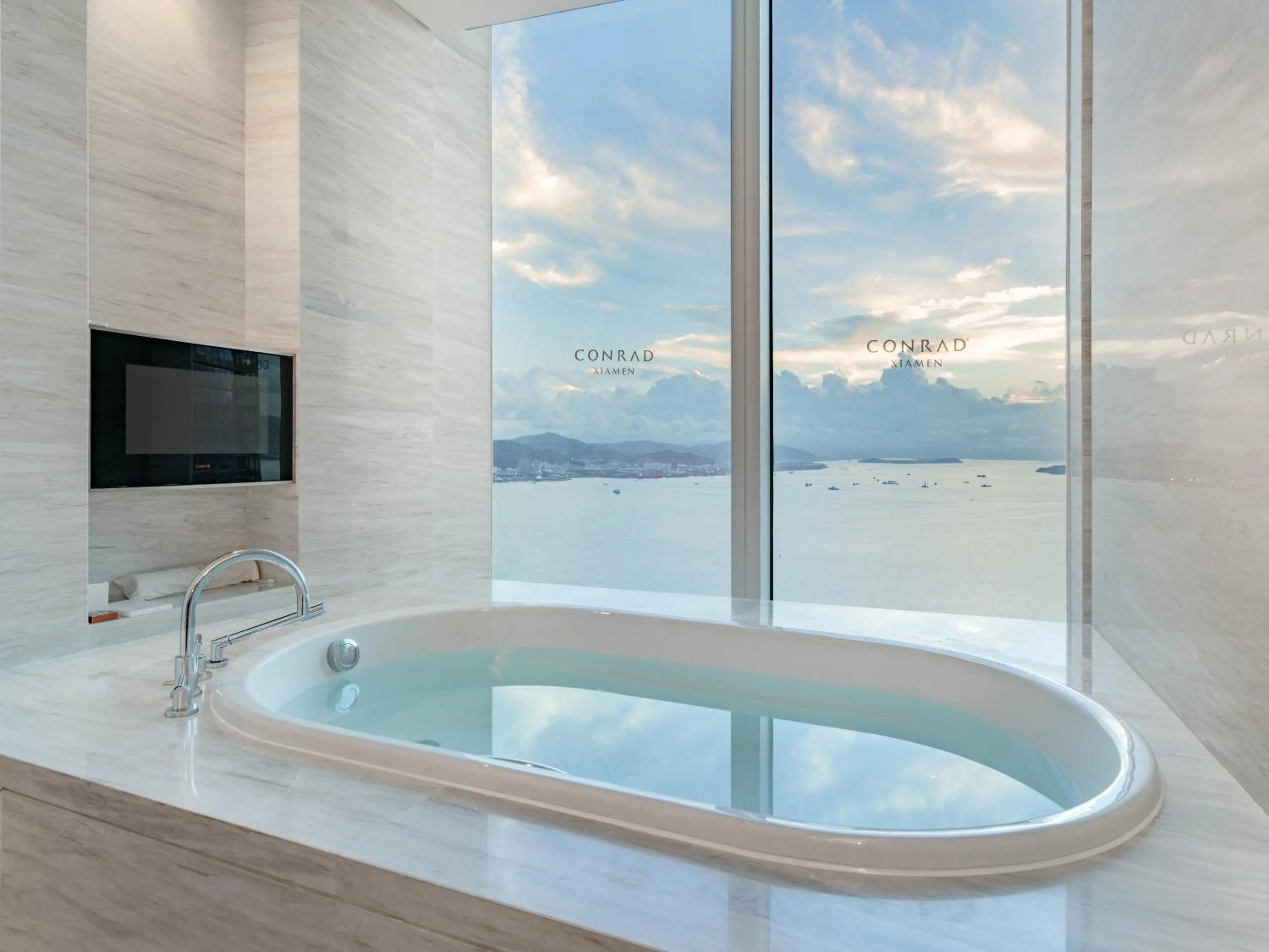 Bathroom in Conrad Xiamen