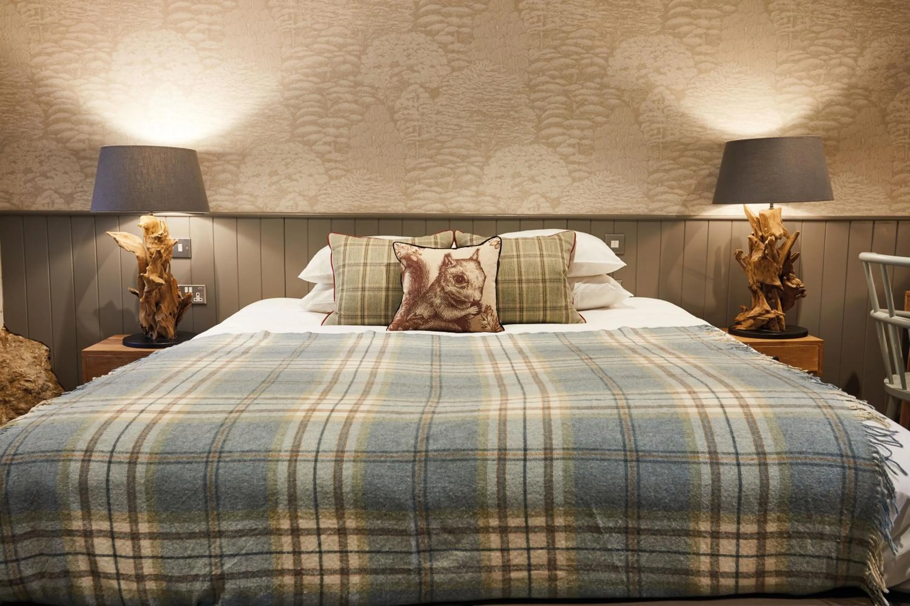 Bedroom, Bed in The Lister Arms