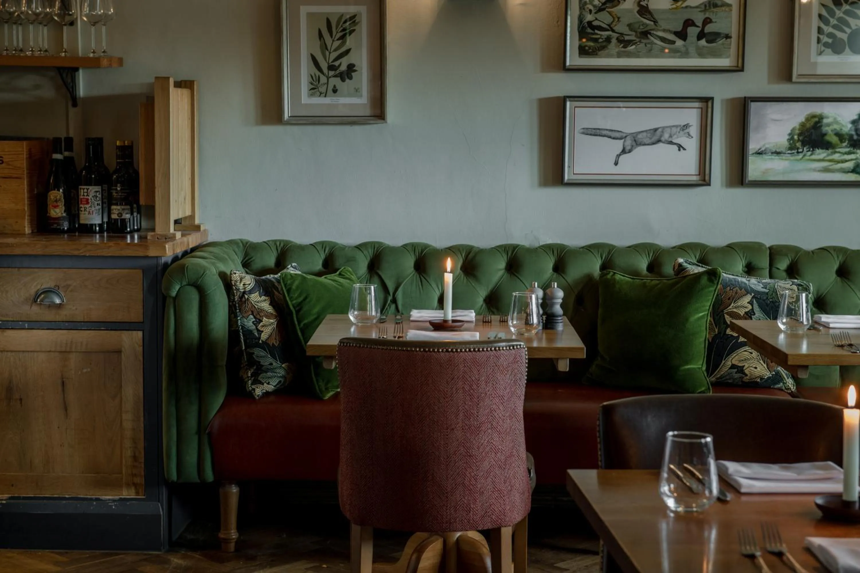 Restaurant/places to eat in The Lister Arms