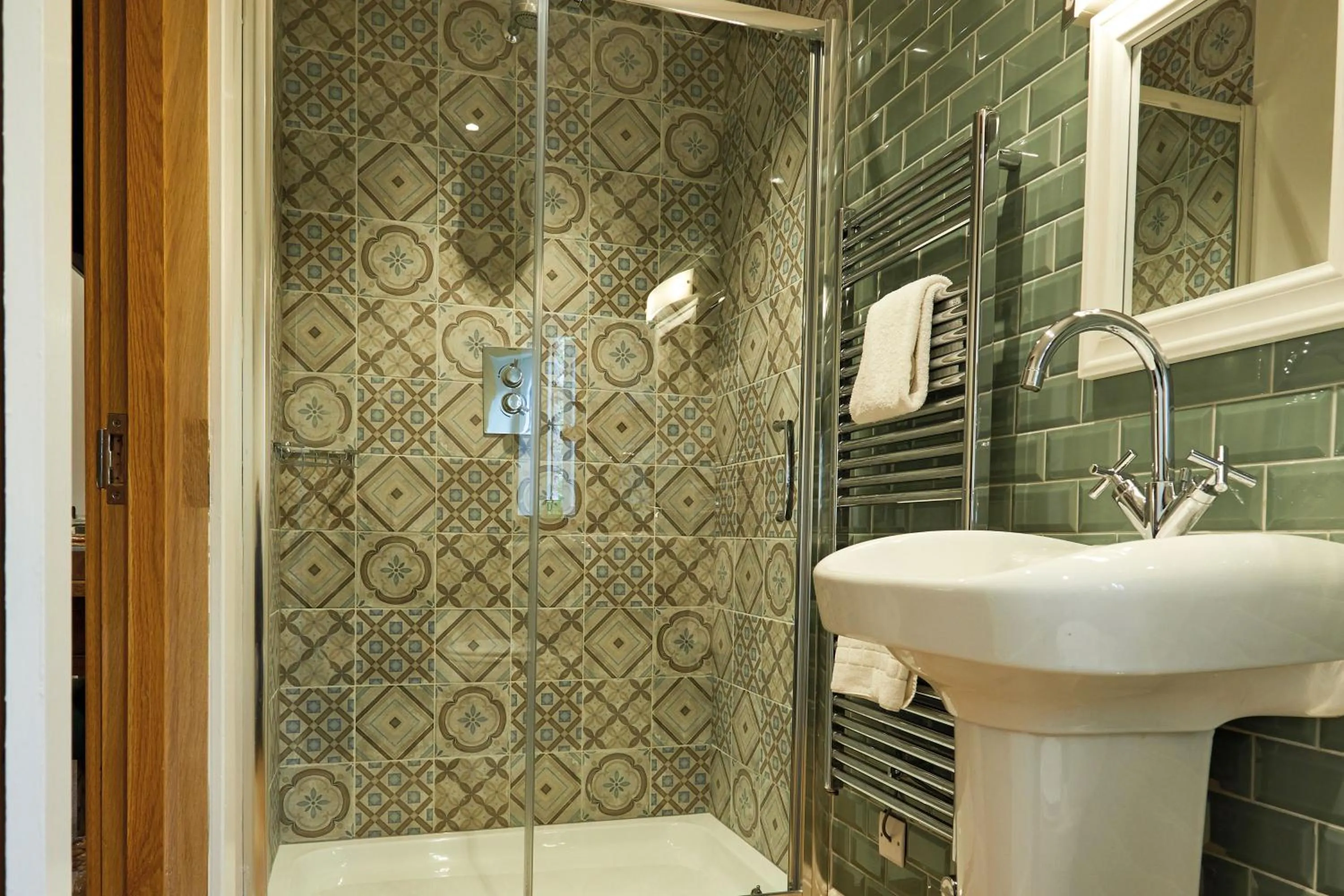 Bathroom in The Lister Arms