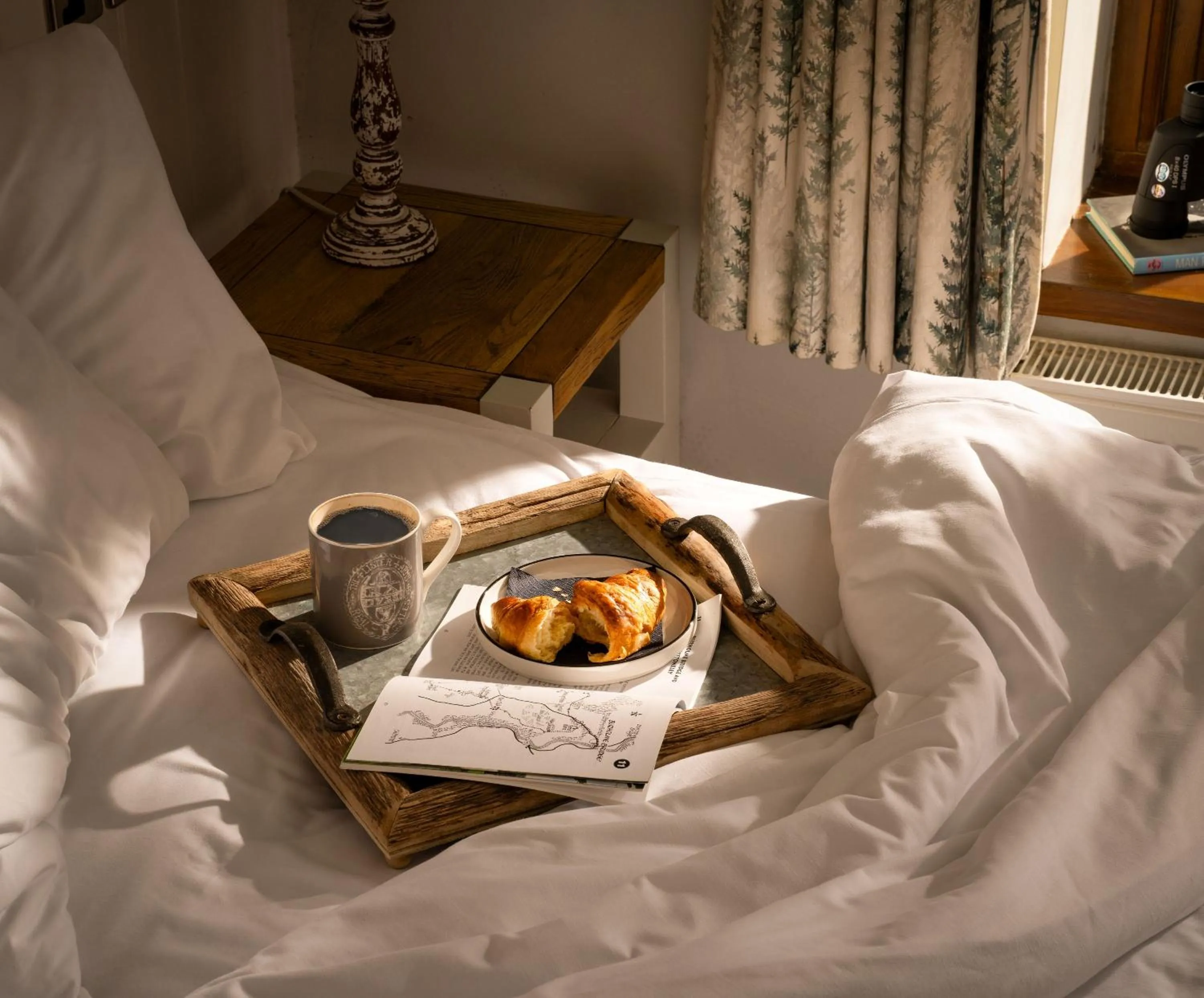 Bedroom, Bed in The Lister Arms