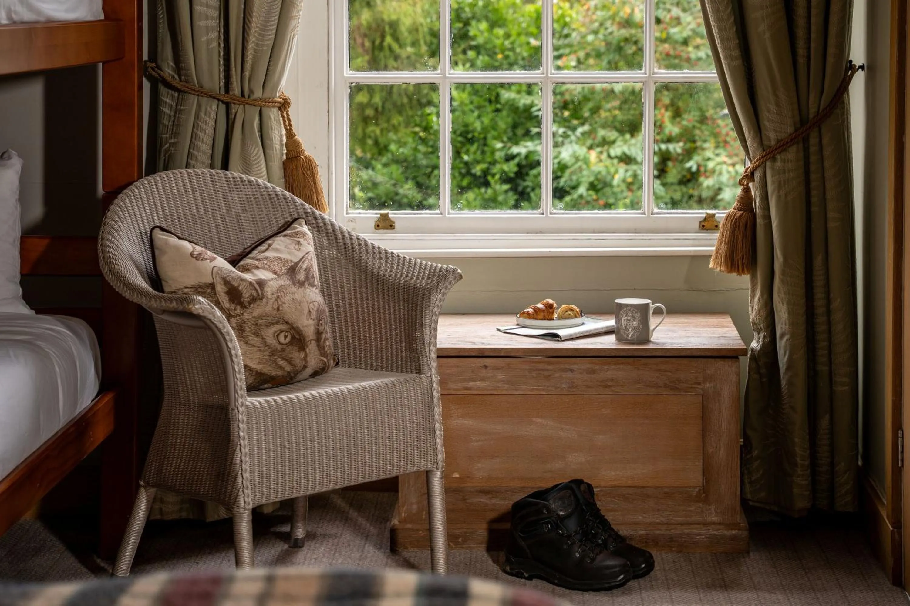 Bedroom, Bed in The Lister Arms
