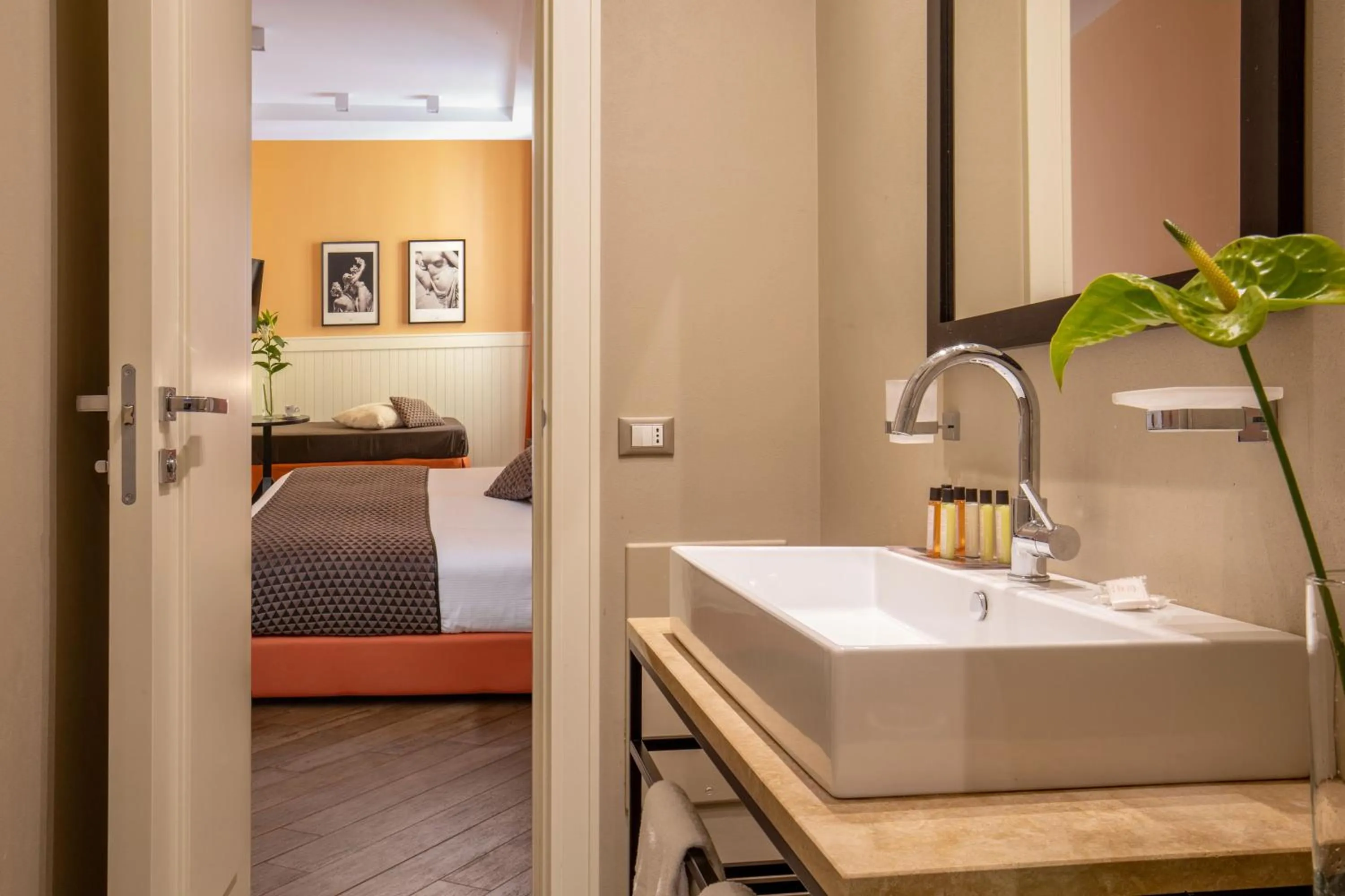 Bathroom, Bed in My Trevi Charming & Luxury Rooms